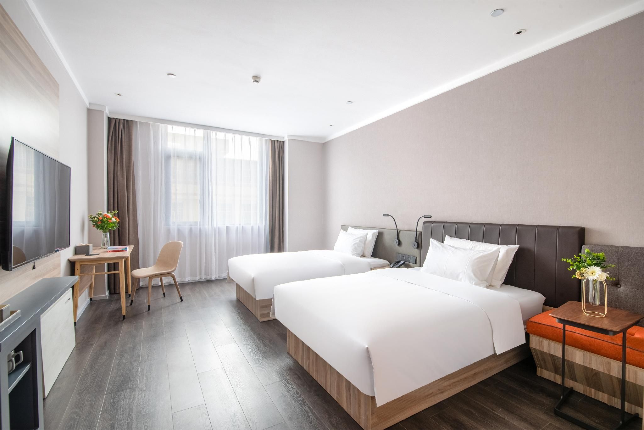 Huazhu - Business Twin Room
