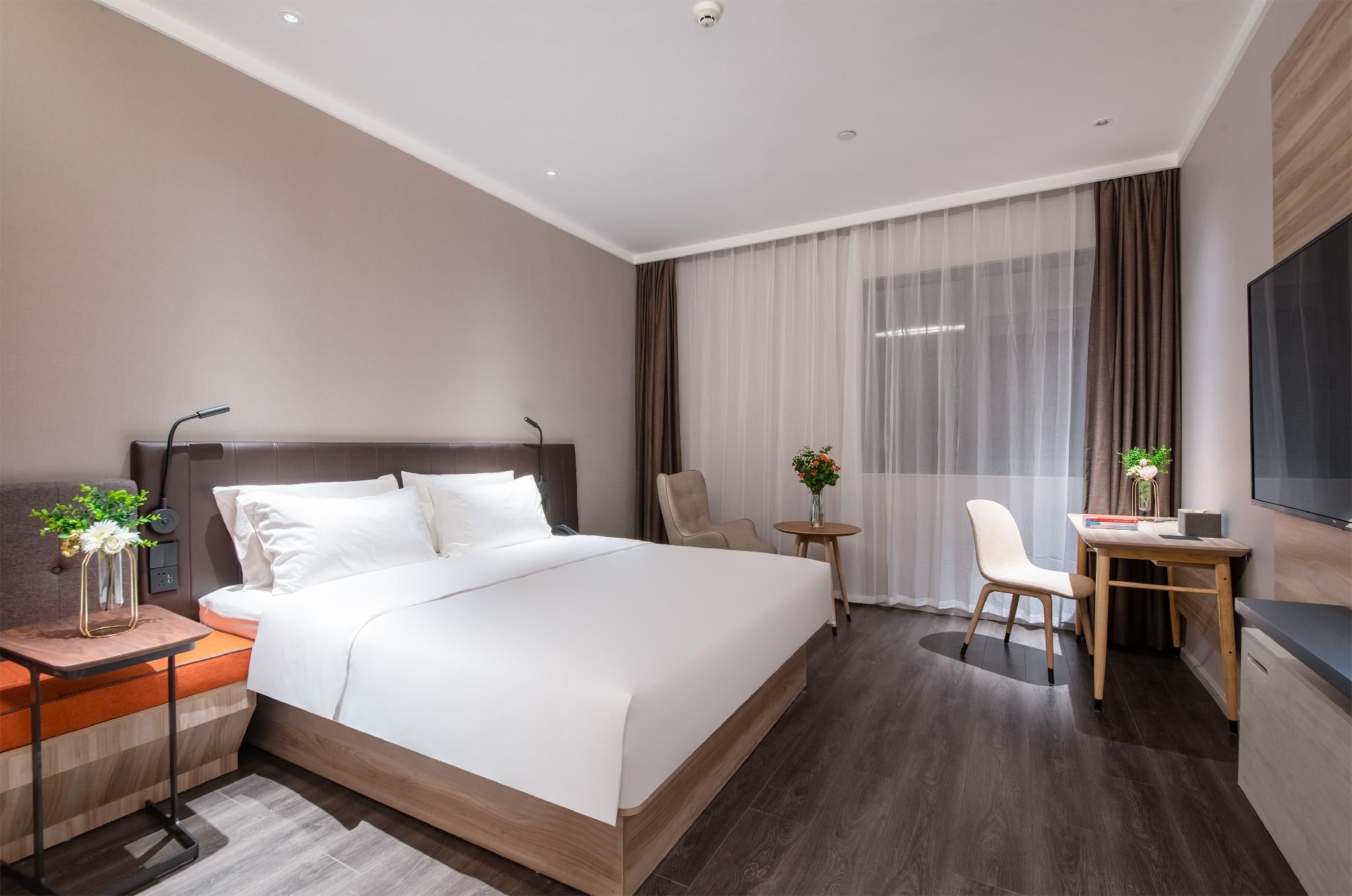 Huazhu - Superior BedRoom