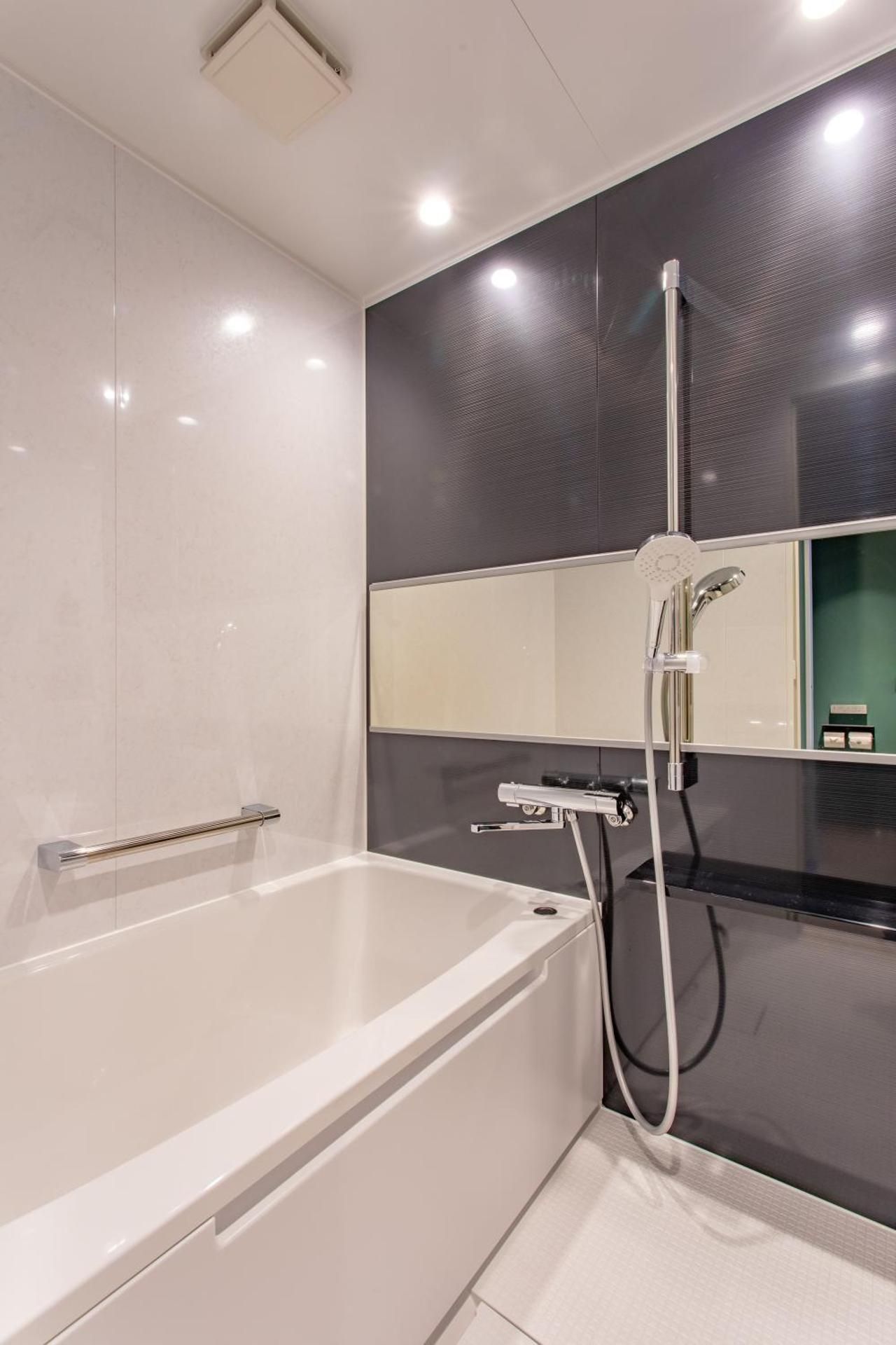 Twin Room with Private Bathroom