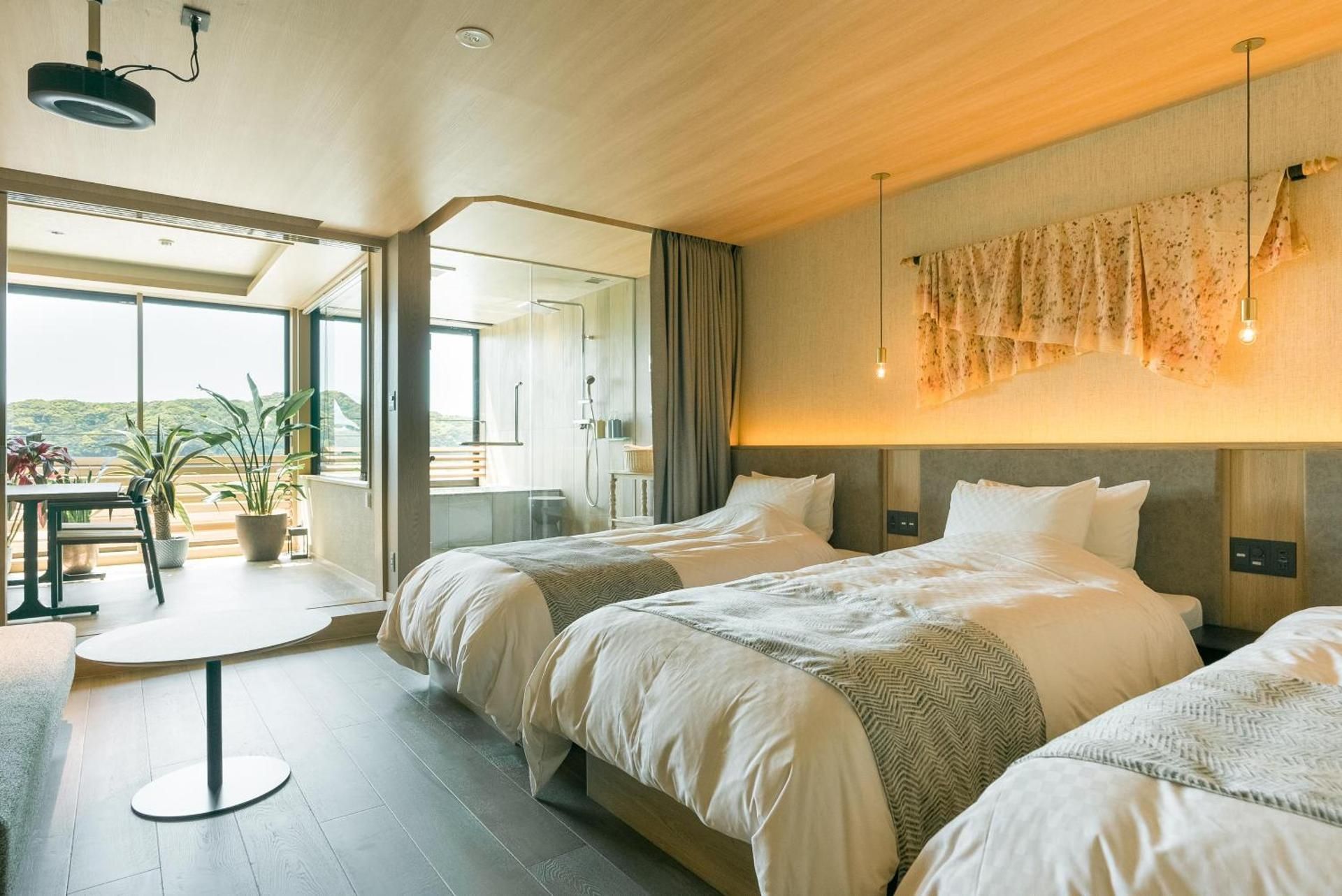 Quadruple Room with Mountain View
