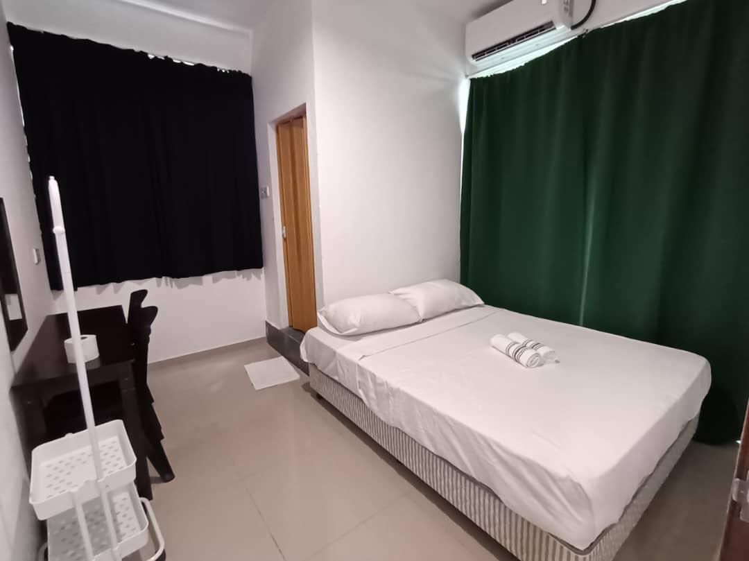 Double Room Private Bathroom