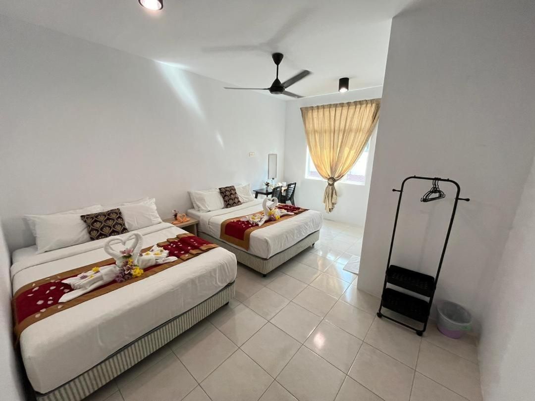 Deluxe Queen Room with Two Queen Beds