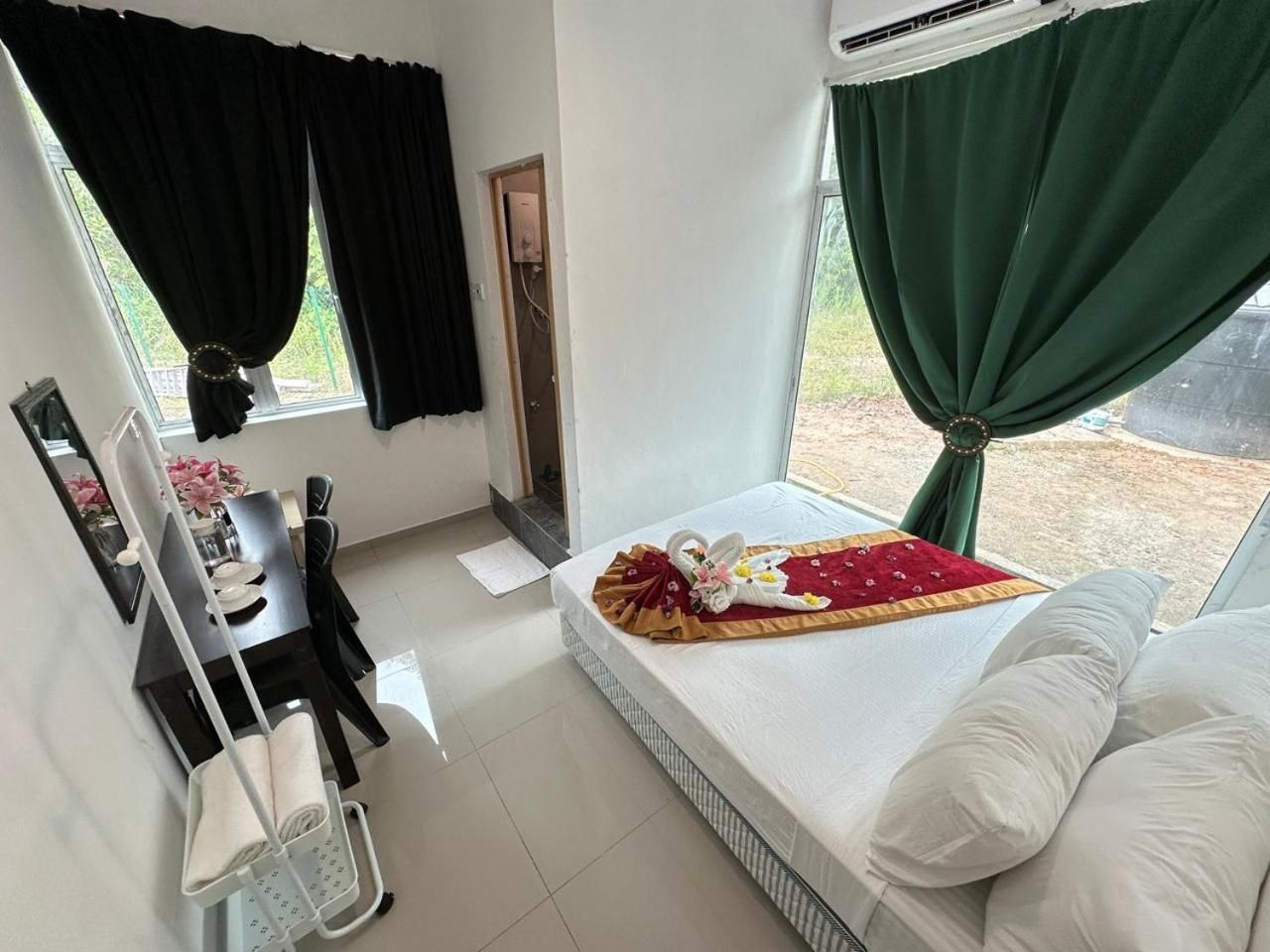 Standard - 1 Bed Double Non-Smoking