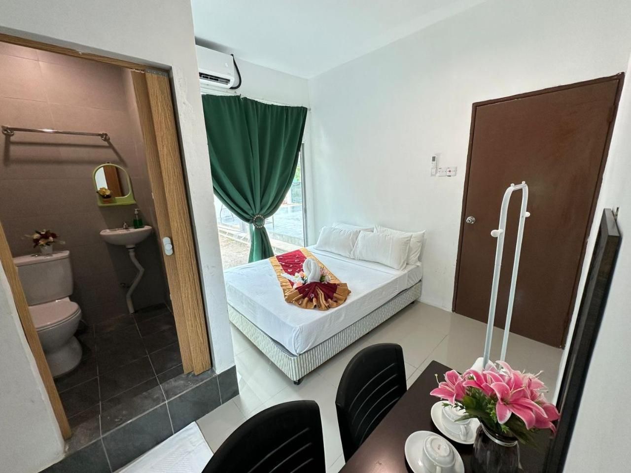 Standard - 1 Bed Double Non-Smoking