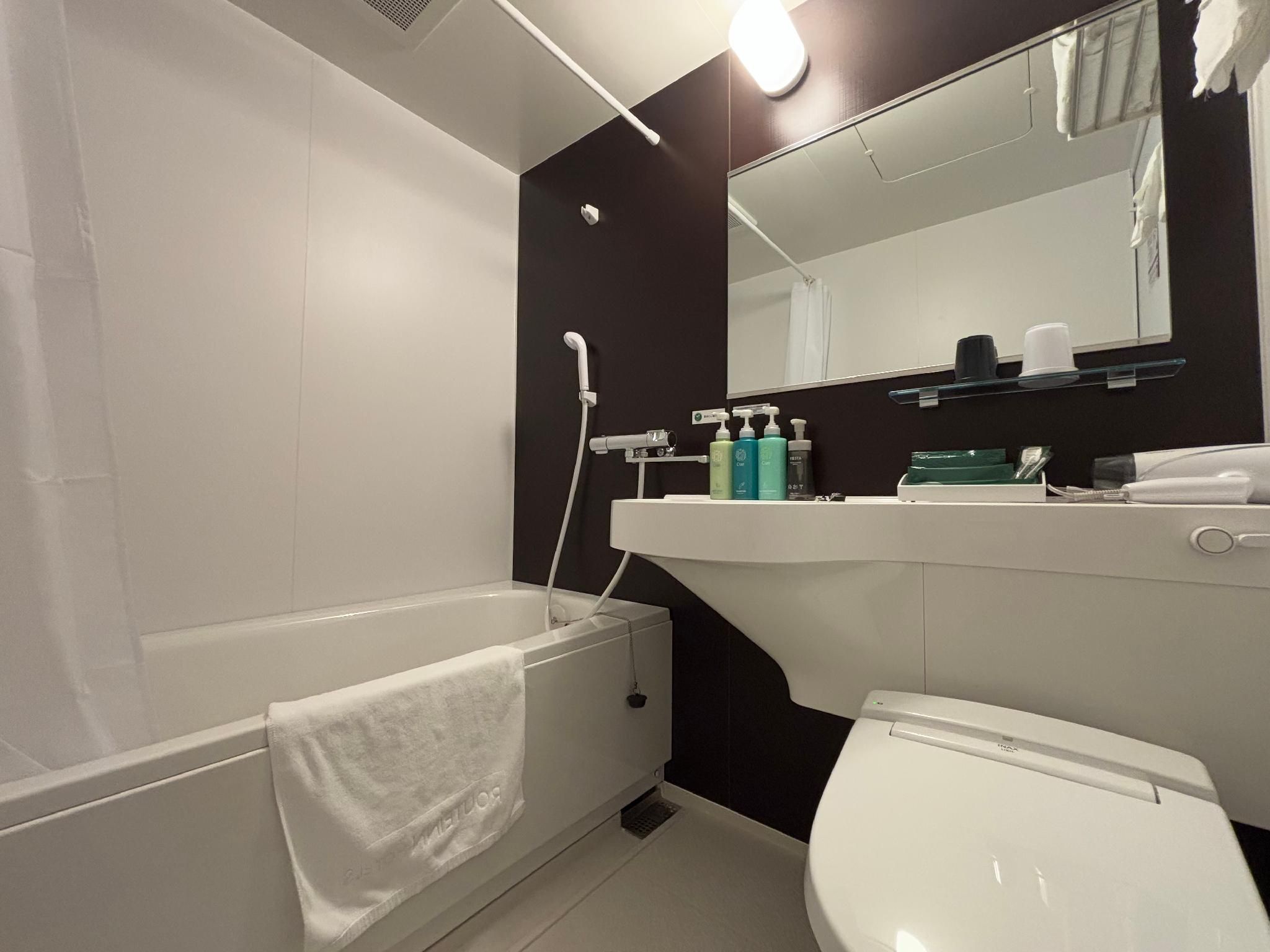 Semi Double Room - Electronic Cigarette Only