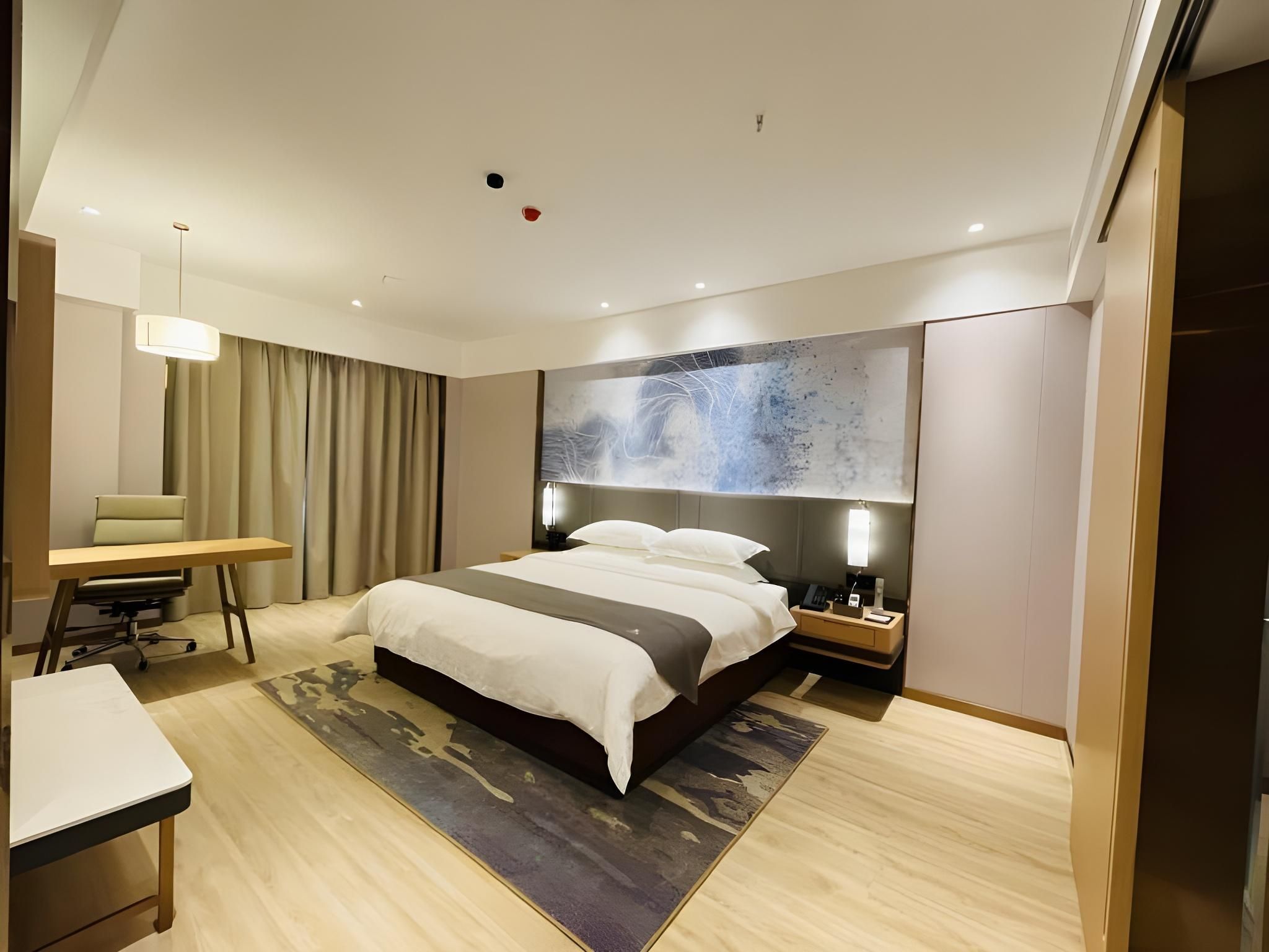 Suite with View