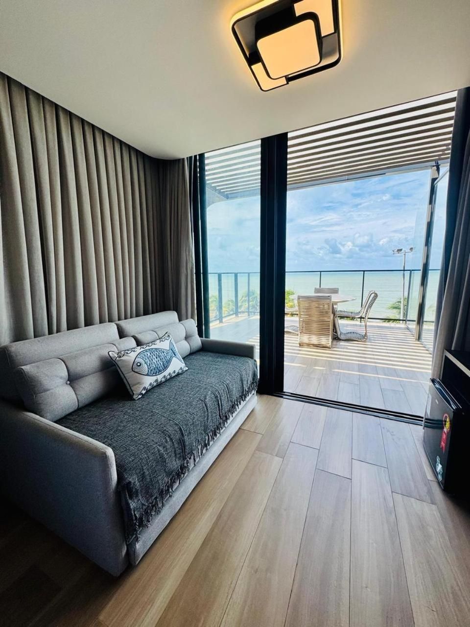 One-Bedroom Premium Apartment with Ocean View