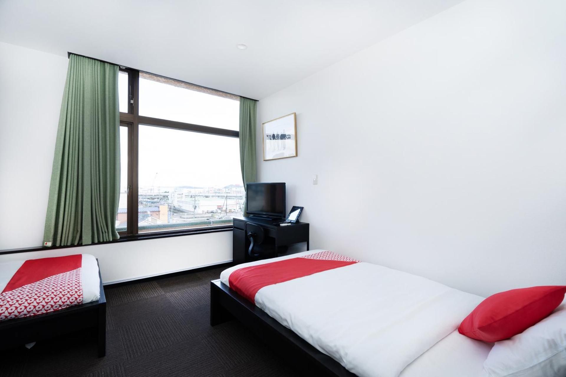 Deluxe Twin Room - Non-Smoking