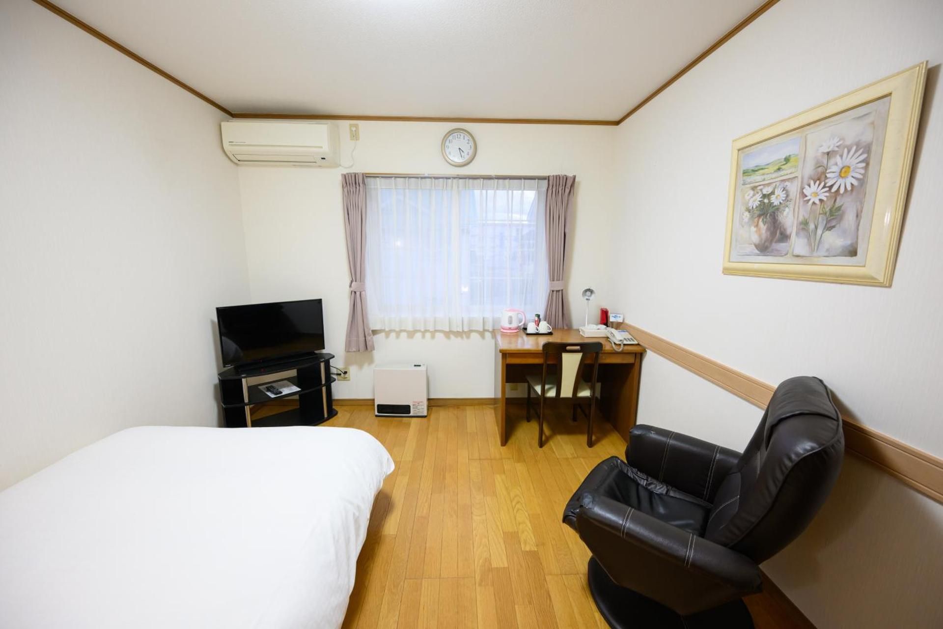 Single Room with Bathroom