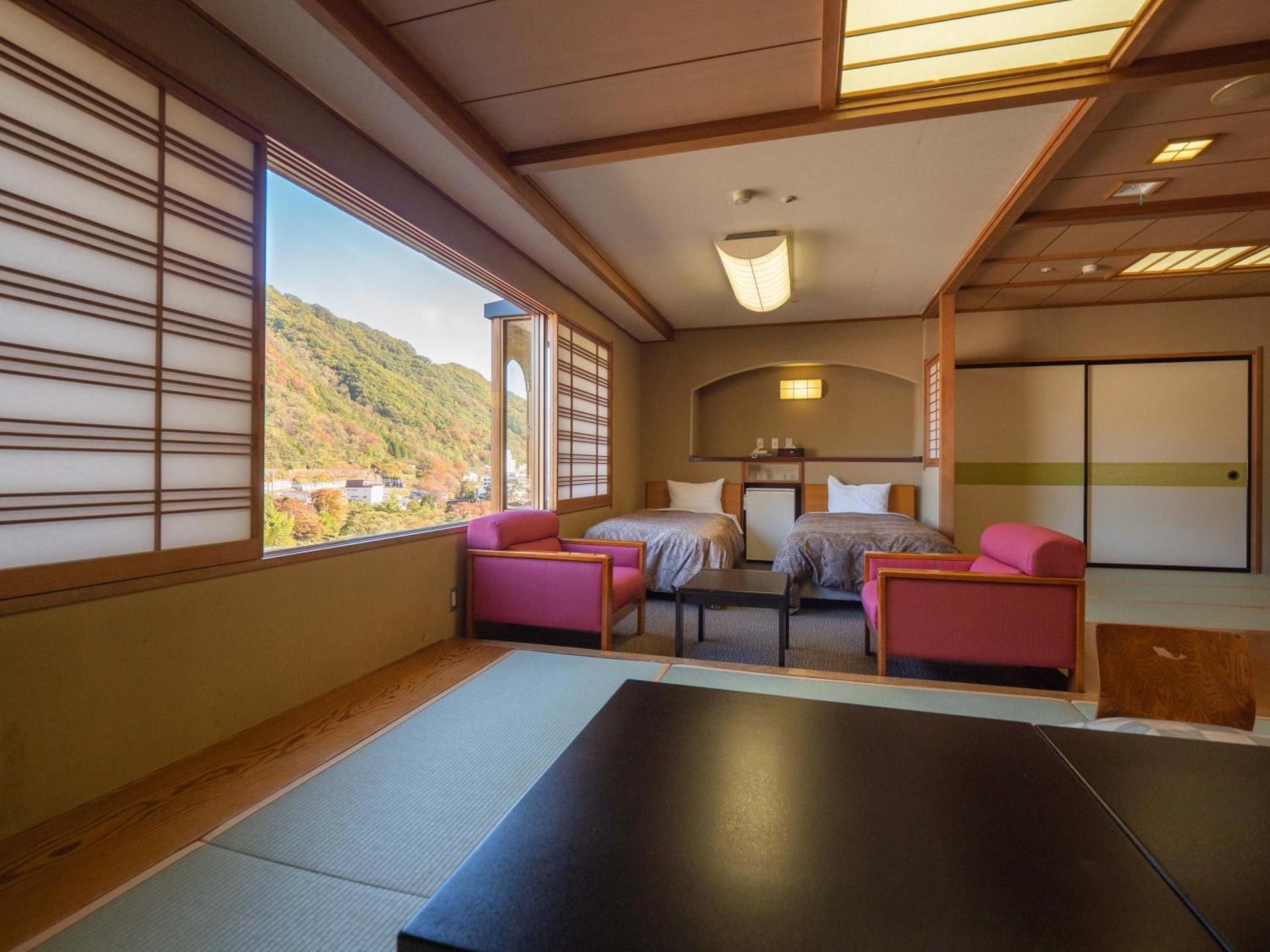 Japanese-Western Style Room with 10 Tatami and 2 Single Beds - Non-Smoking