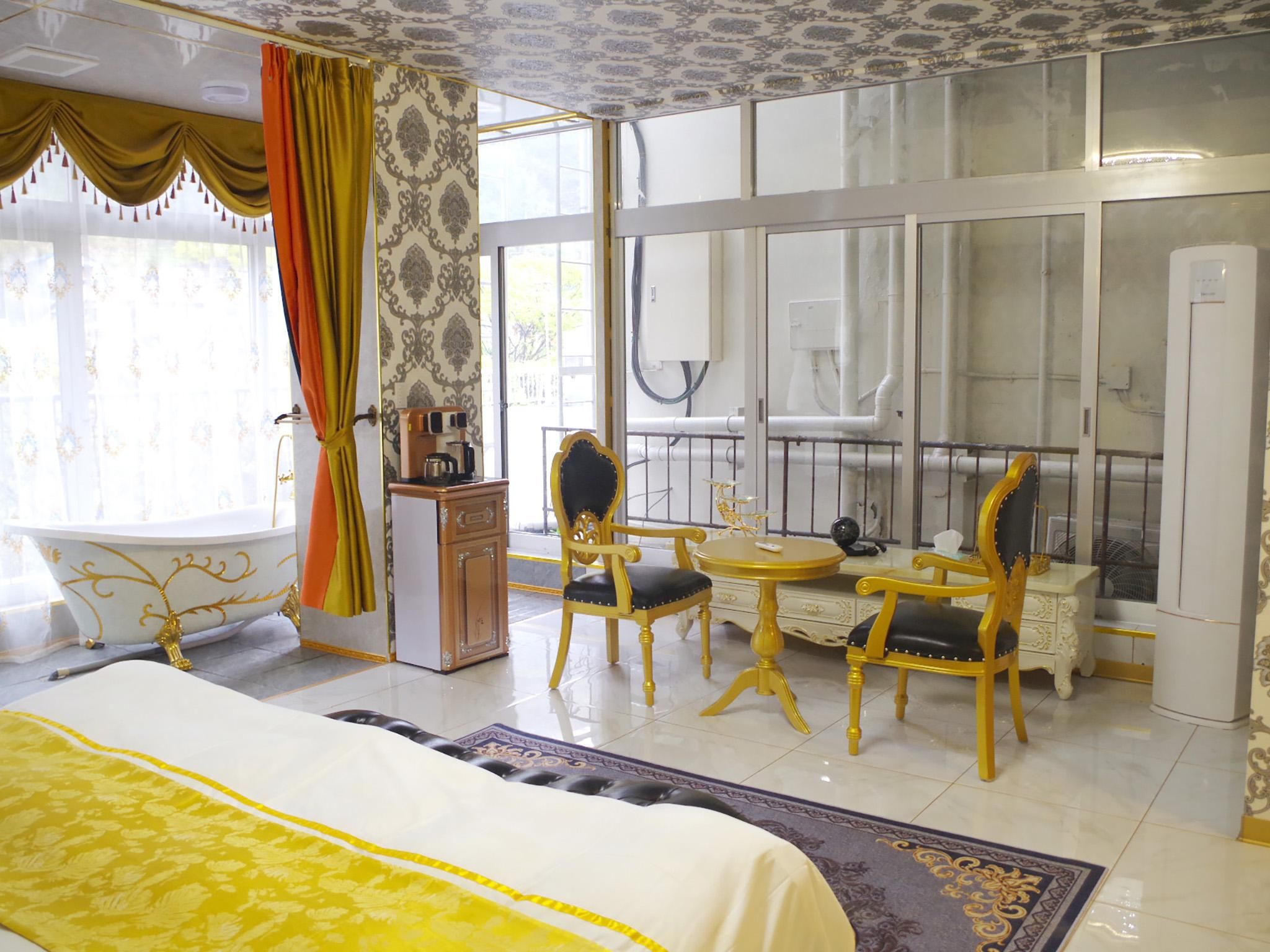 Junior Suite, Pet Dogs Allowed