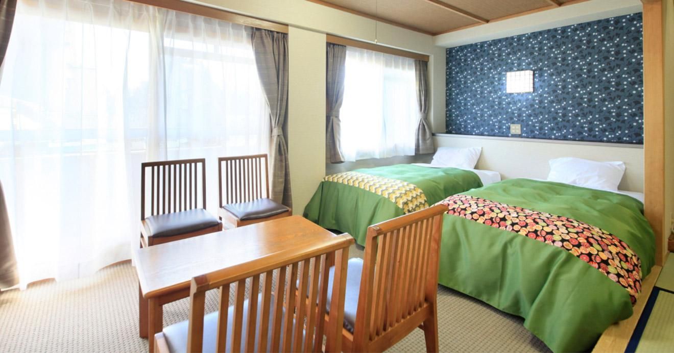 Japanese-Western Style Room G with 2 Beds, 10 Tatami and Bathroom - Non-Smoking