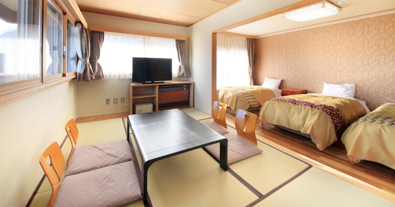 Japanese-Western Style Room I with 3 Beds, 6 Tatami and Bathroom - Non-Smoking