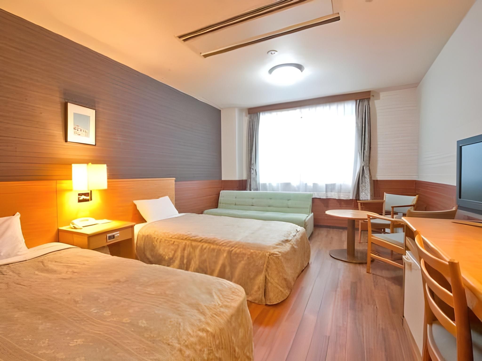 Twin Room - Non-Smoking