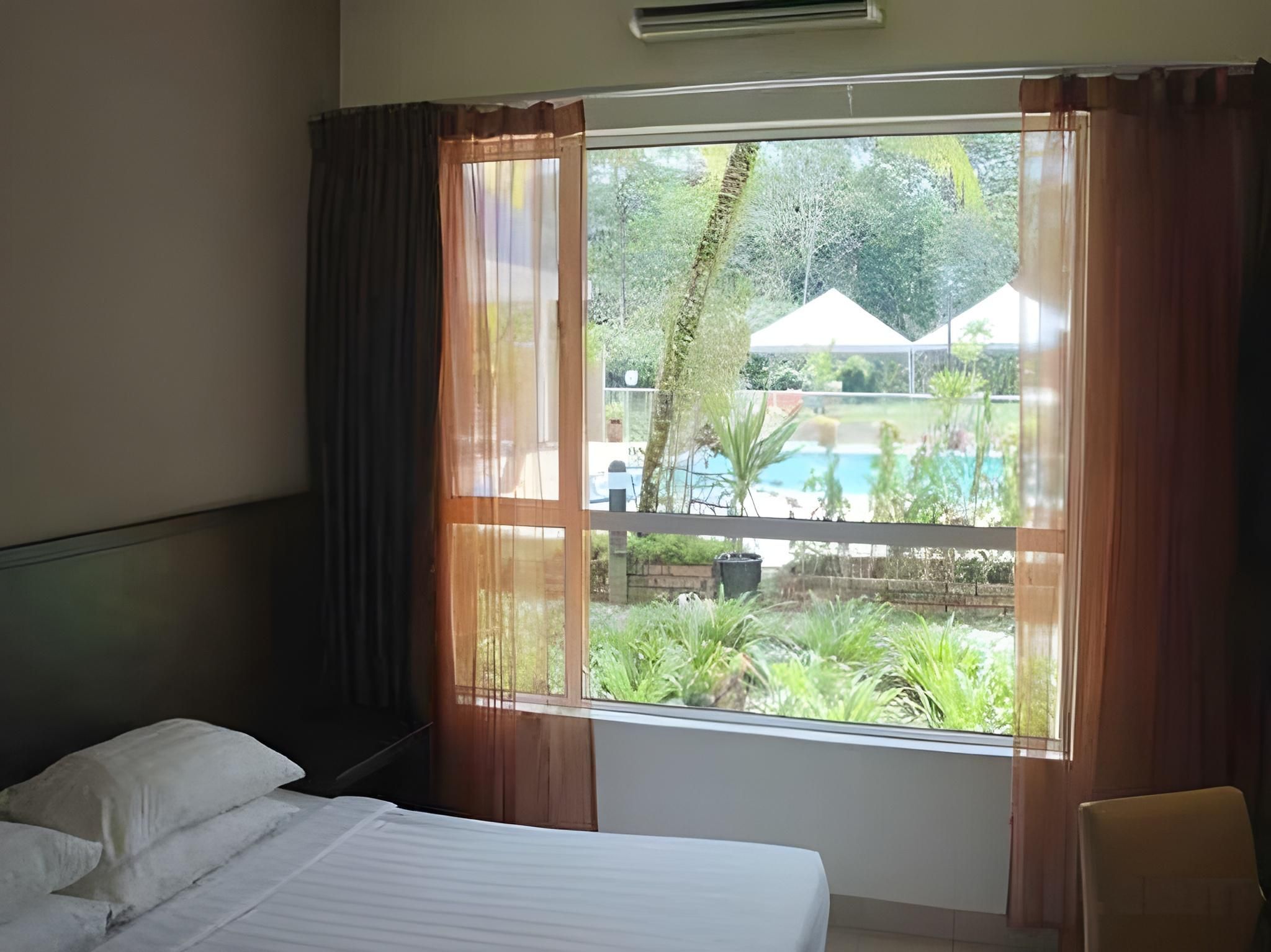 Cherengin Hills Convention & Spa Resort Superior King Room 3