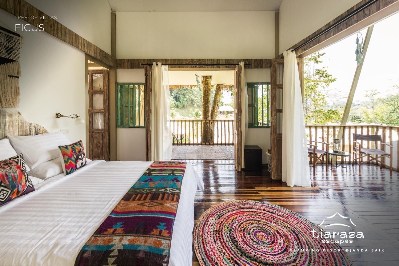 Ficus Treetop Villa 