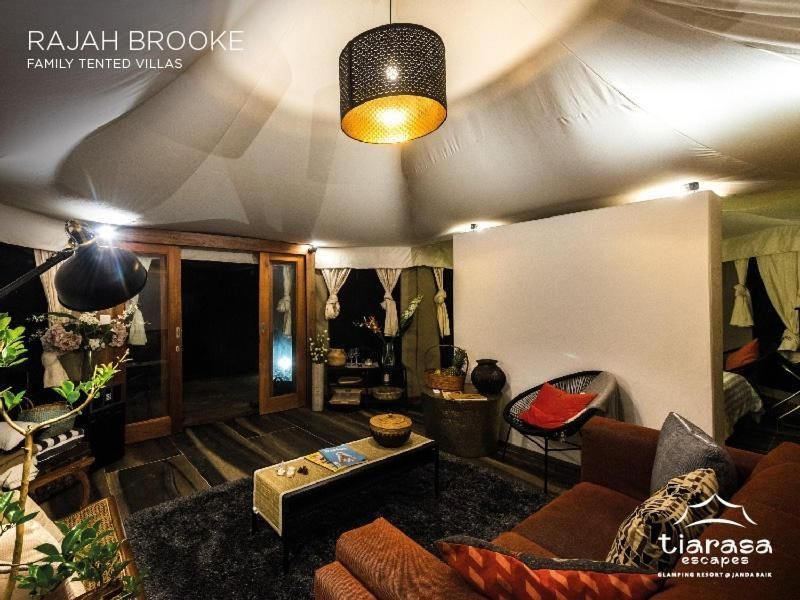 Rajah Brooke Family Suites