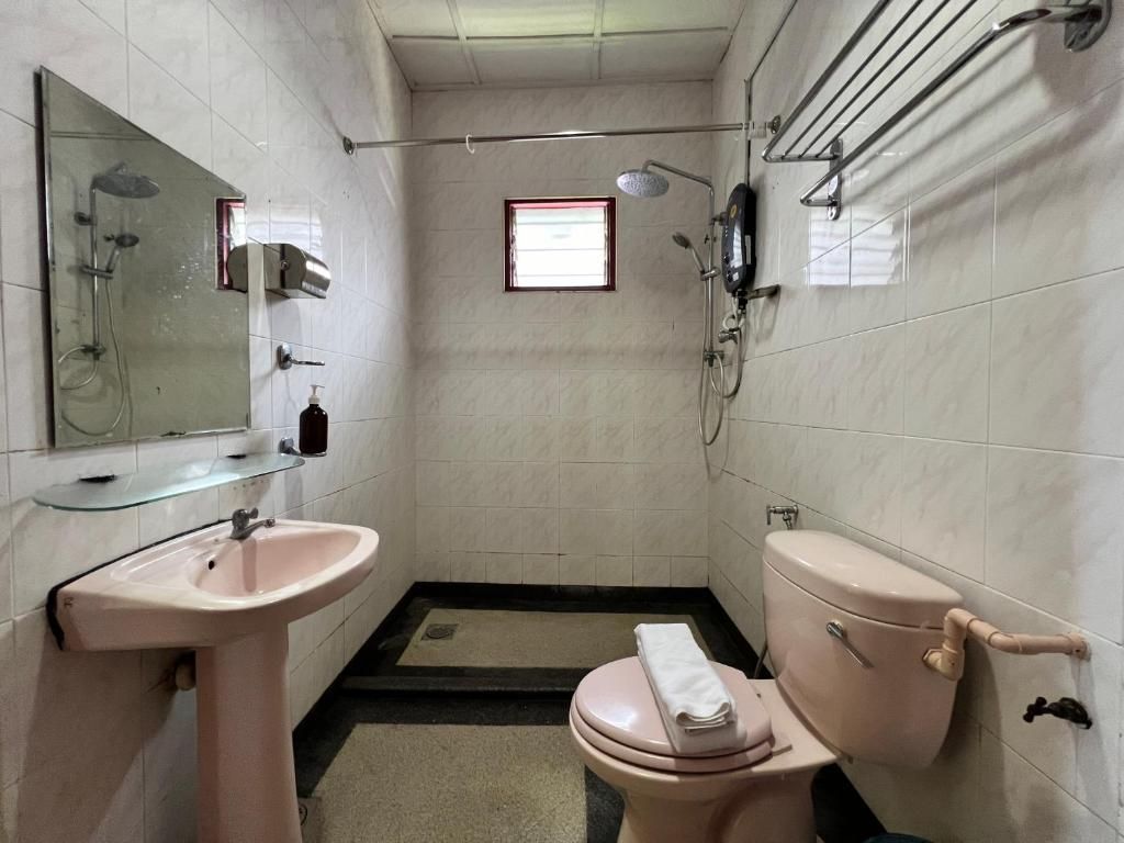 Lilla Hilltop Retreat @ Janda Baik Standard Studio 1 2