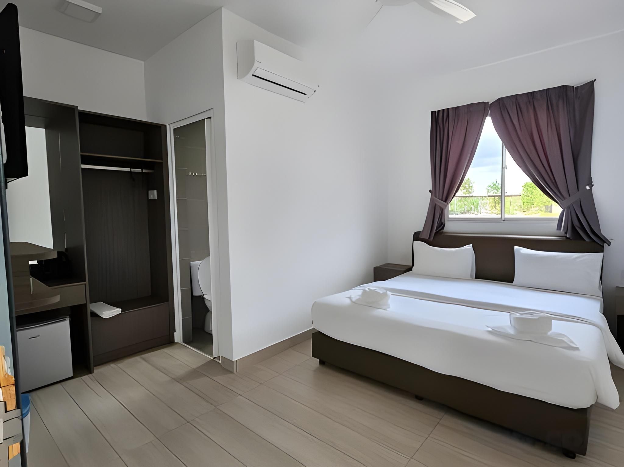 Lilla Summer Retreat @ Bentong Deluxe King 2