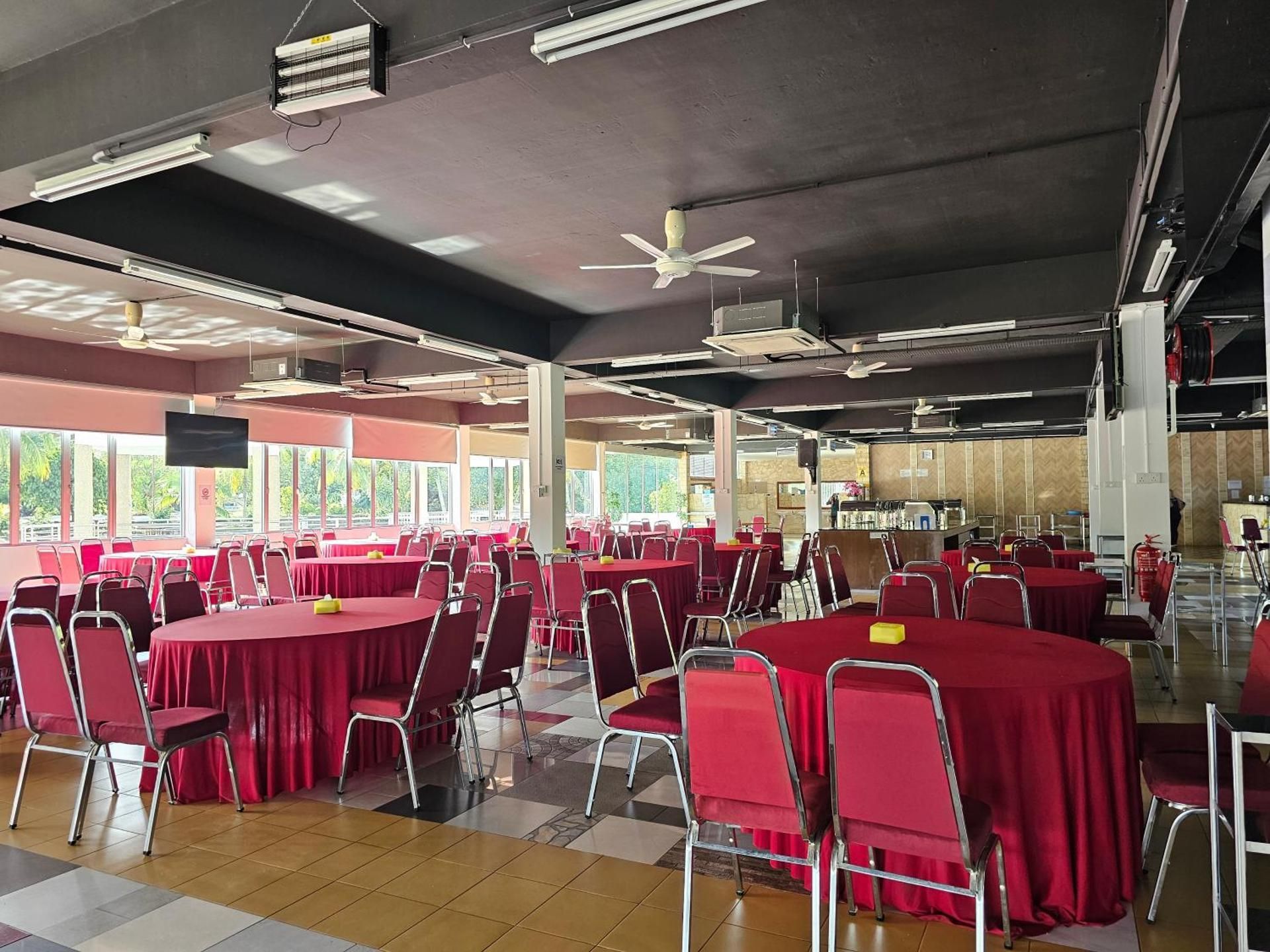 banquet hall