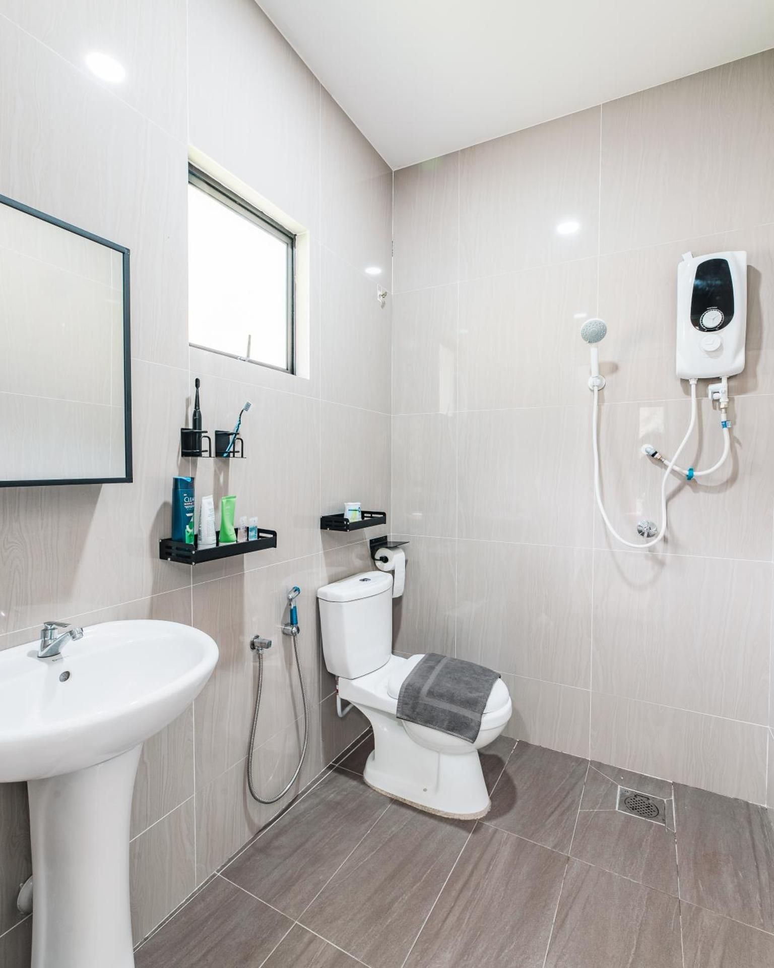 Ellin Forest Deluxe Studio 2