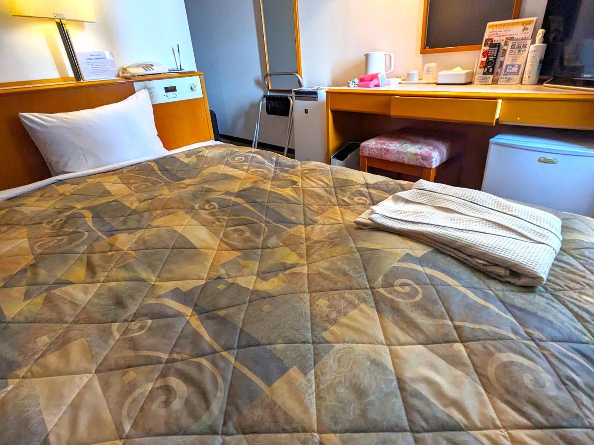 Double Room with Small Double Bed - Smoking
