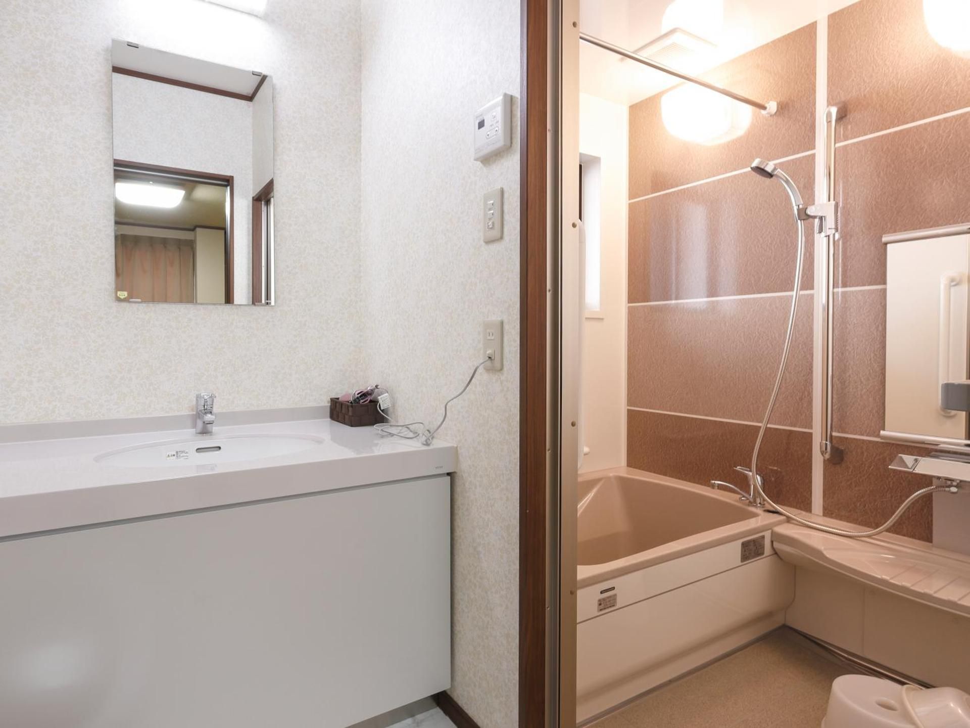 Japanese Style Quadruple Room with Private Bathroom