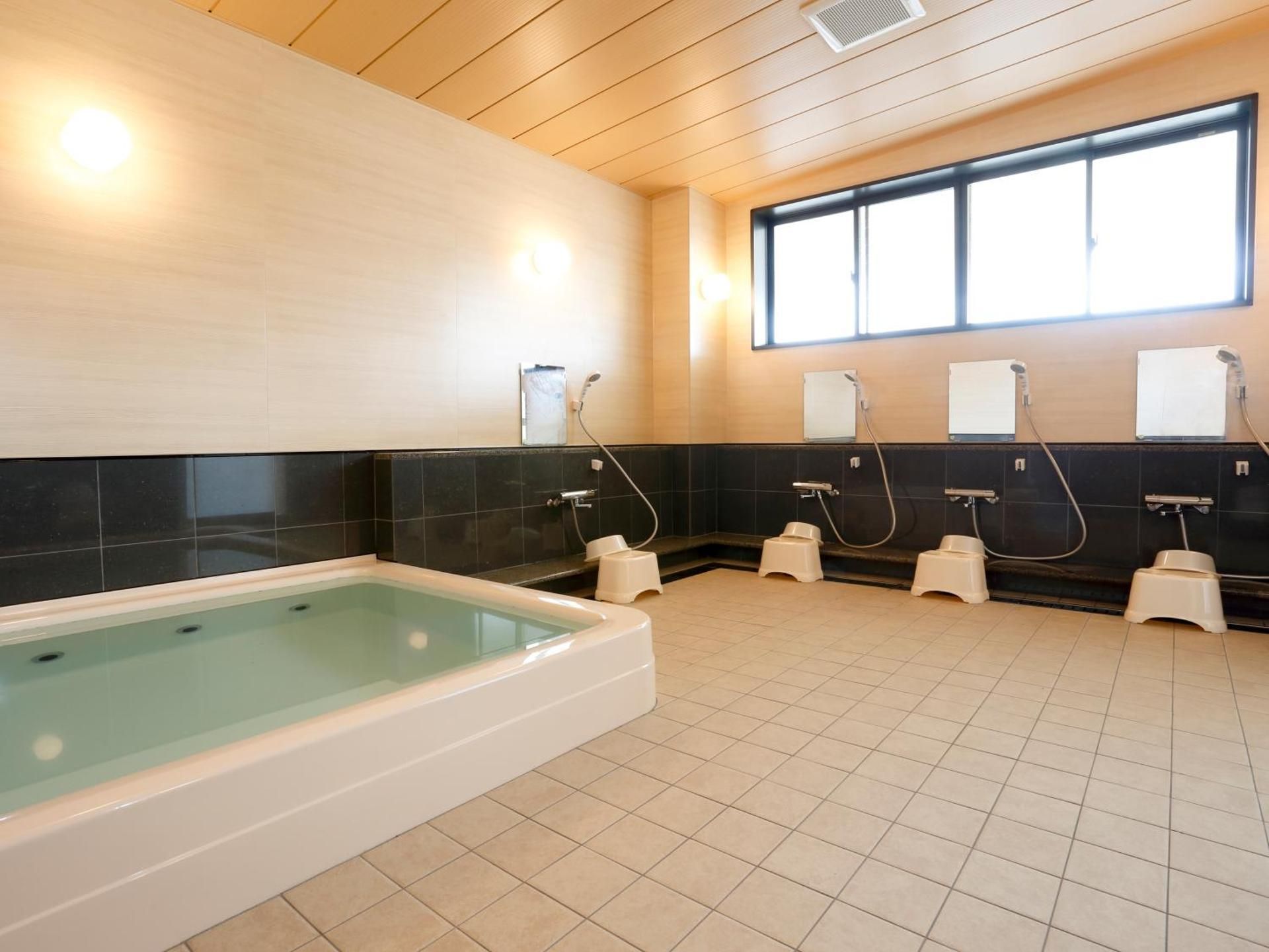 Japanese Style Family Room with Shared Bathroom