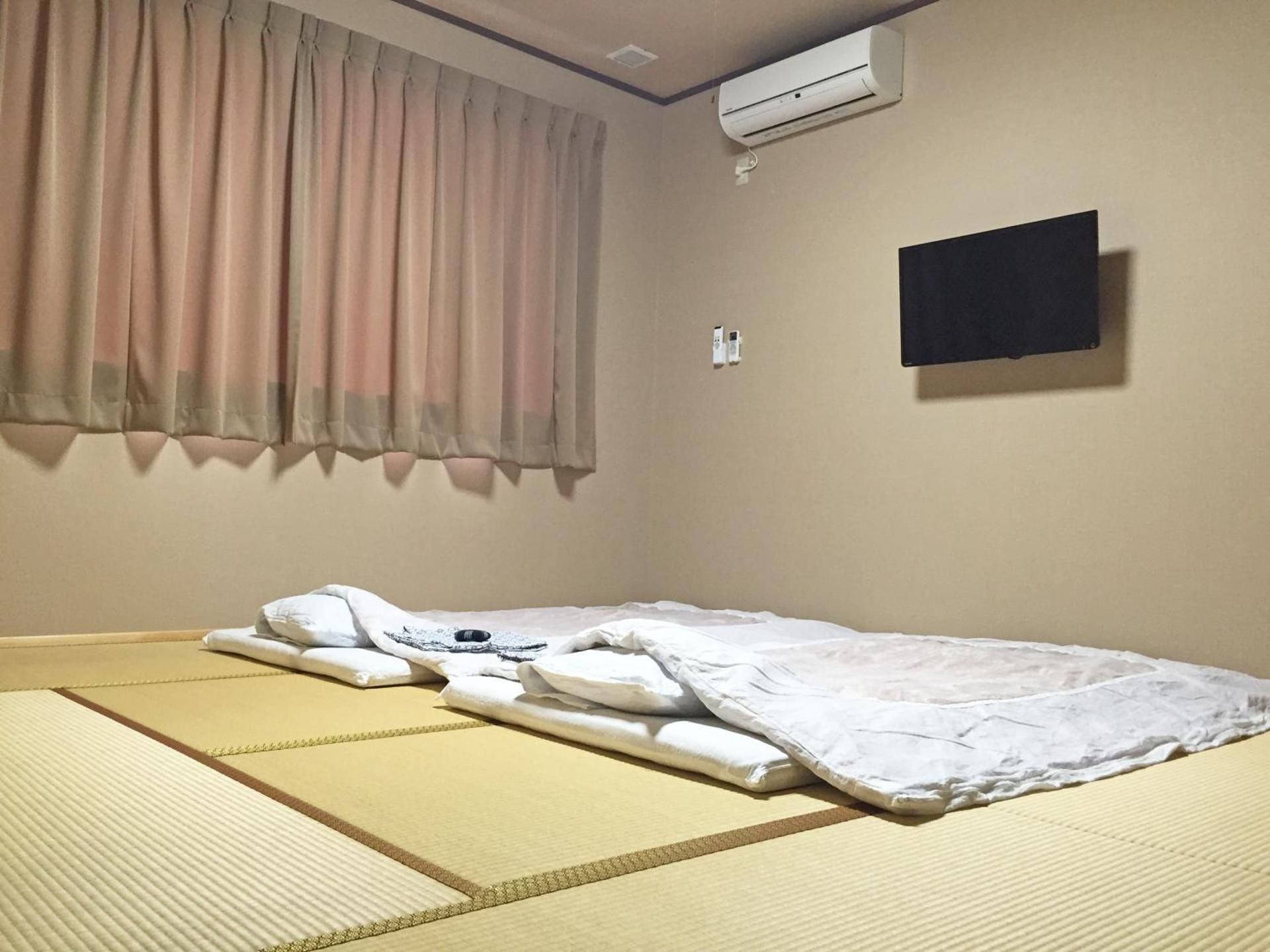 Japanese Style Quadruple Room with Shared Bathroom