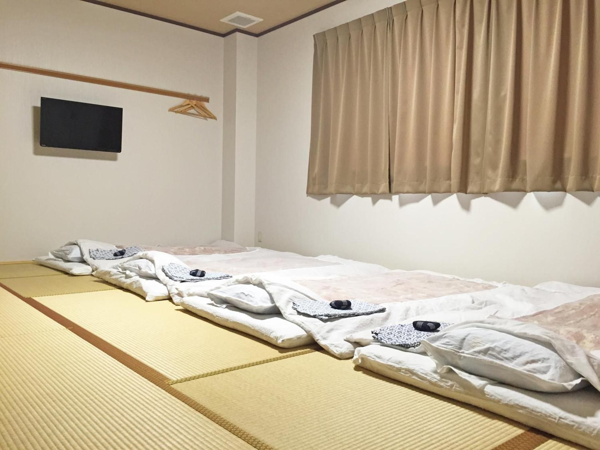 Japanese Style Family Room with Shared Bathroom