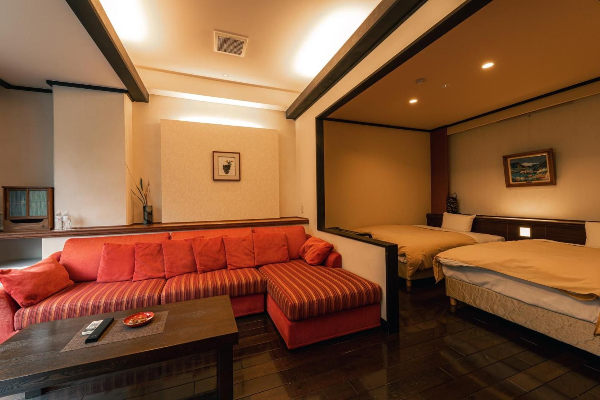 Twin Room with Shared Bathroom-River View-New BLD - Non-Smoking