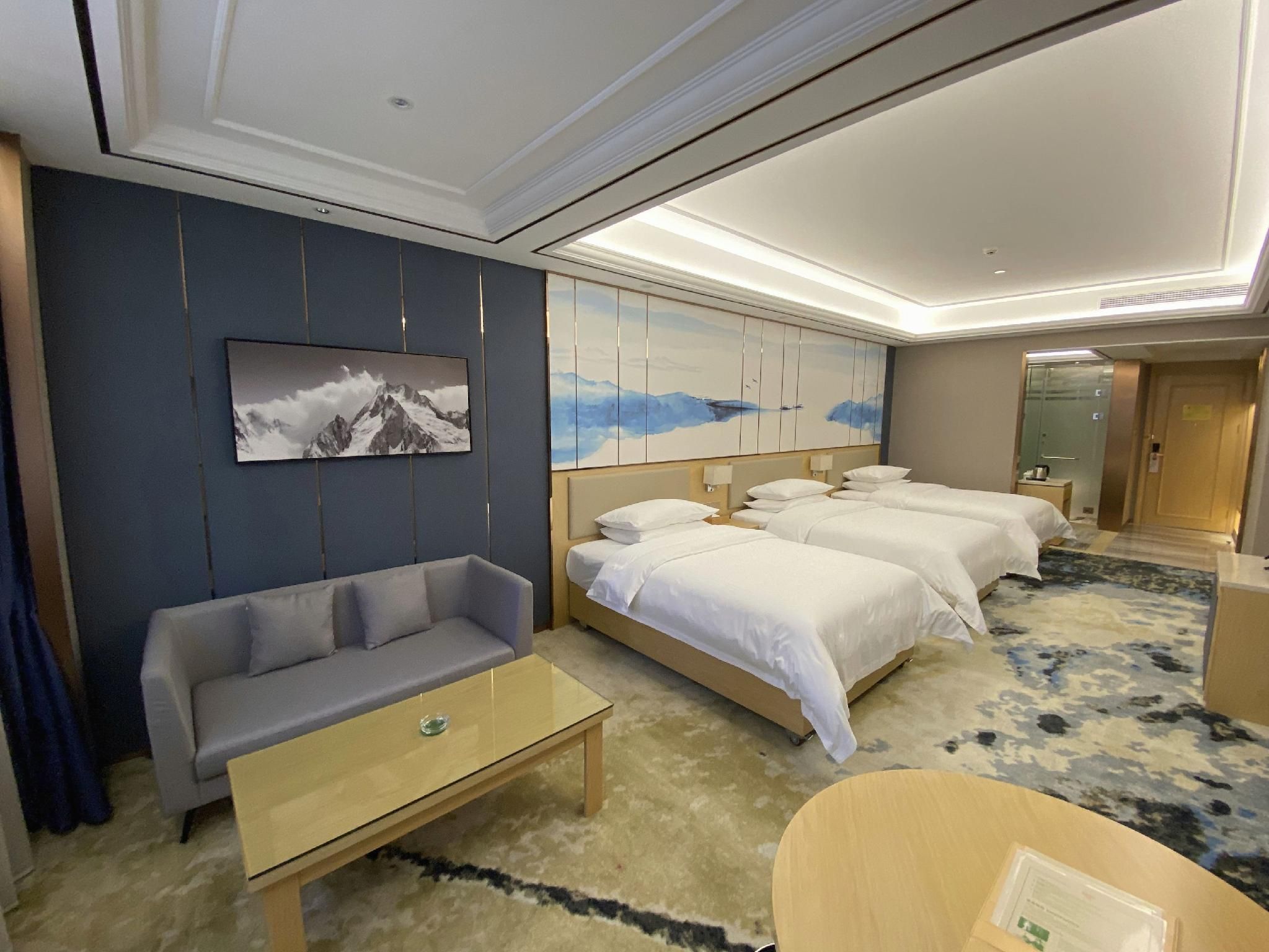 Deluxe Triple Room