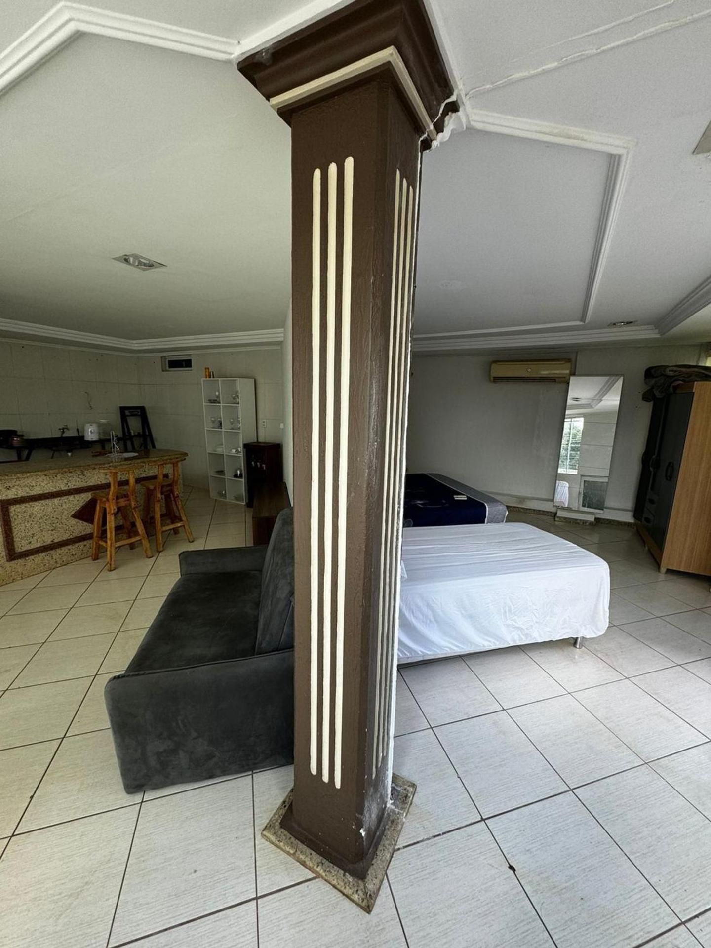 Apartment with Pool View