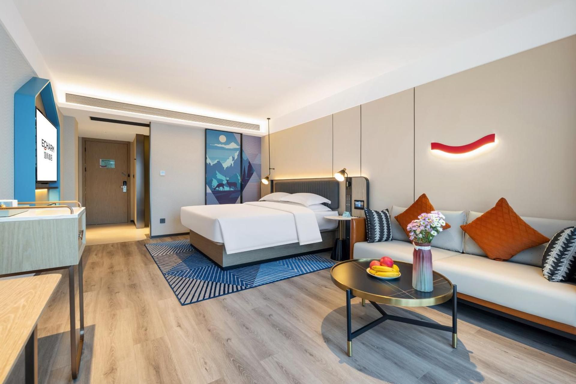 Deluxe Queen Room
