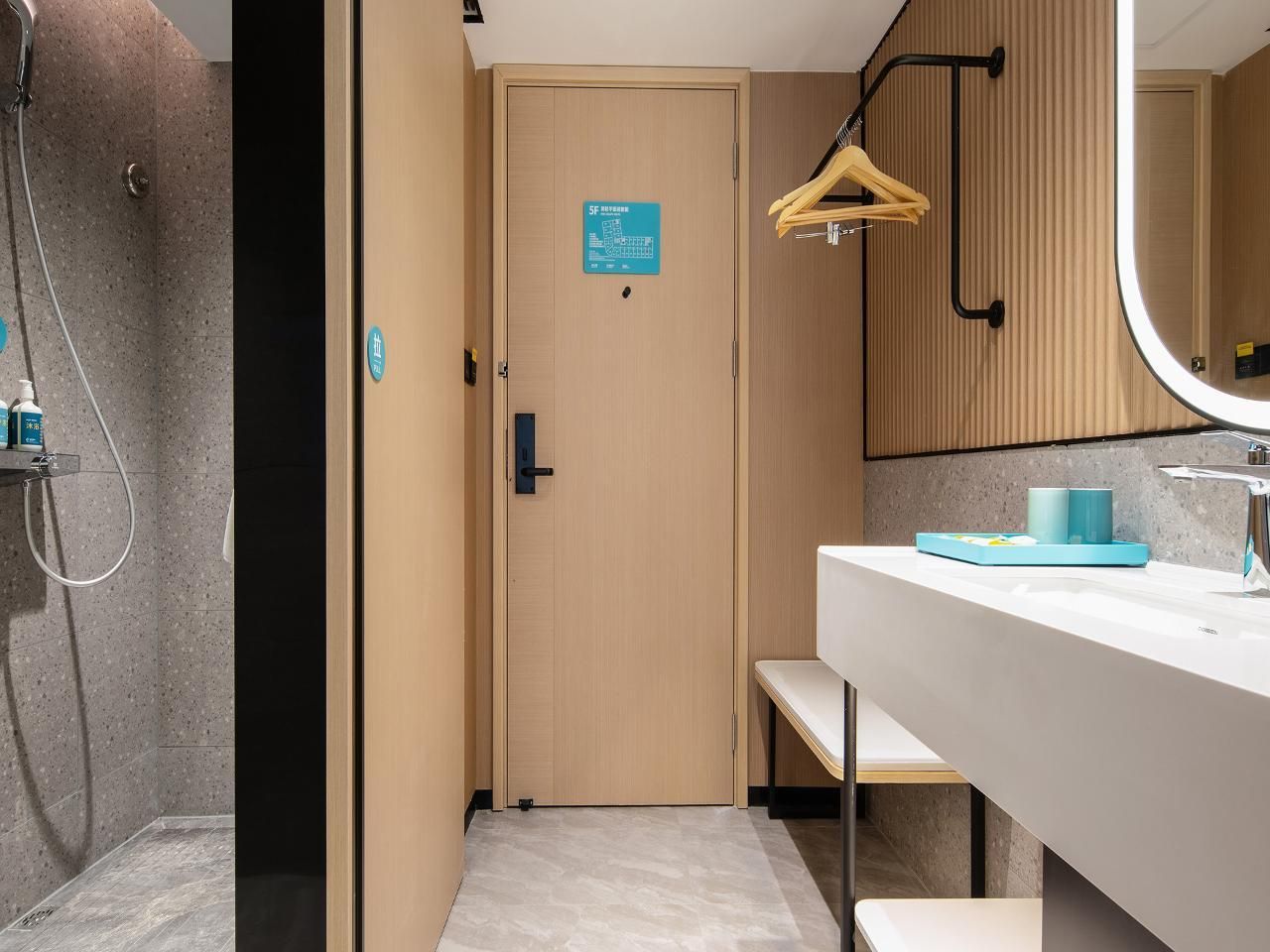 Dossen - Business Intelligent 1 Bed Room