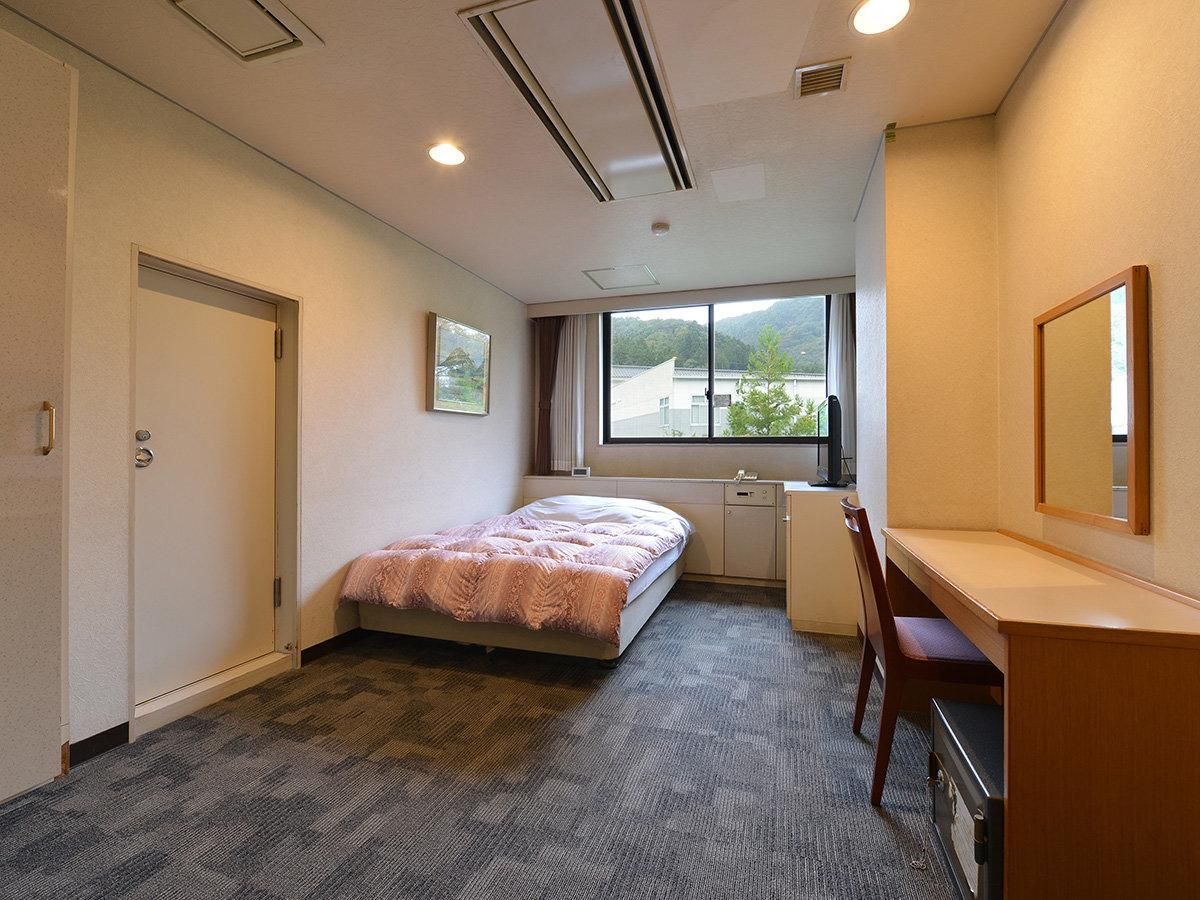Standard Semi-Double Room No View, Indoor Bath, Non-Smoking
