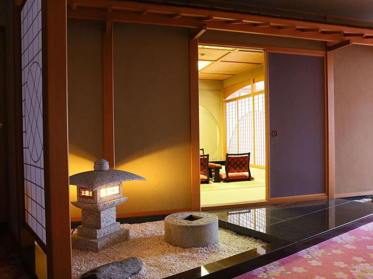 Suite Japanese-Western-Style Twin Room(HEISEI) with Private Open Air Bath - Indoor Bath - Non-Smoking