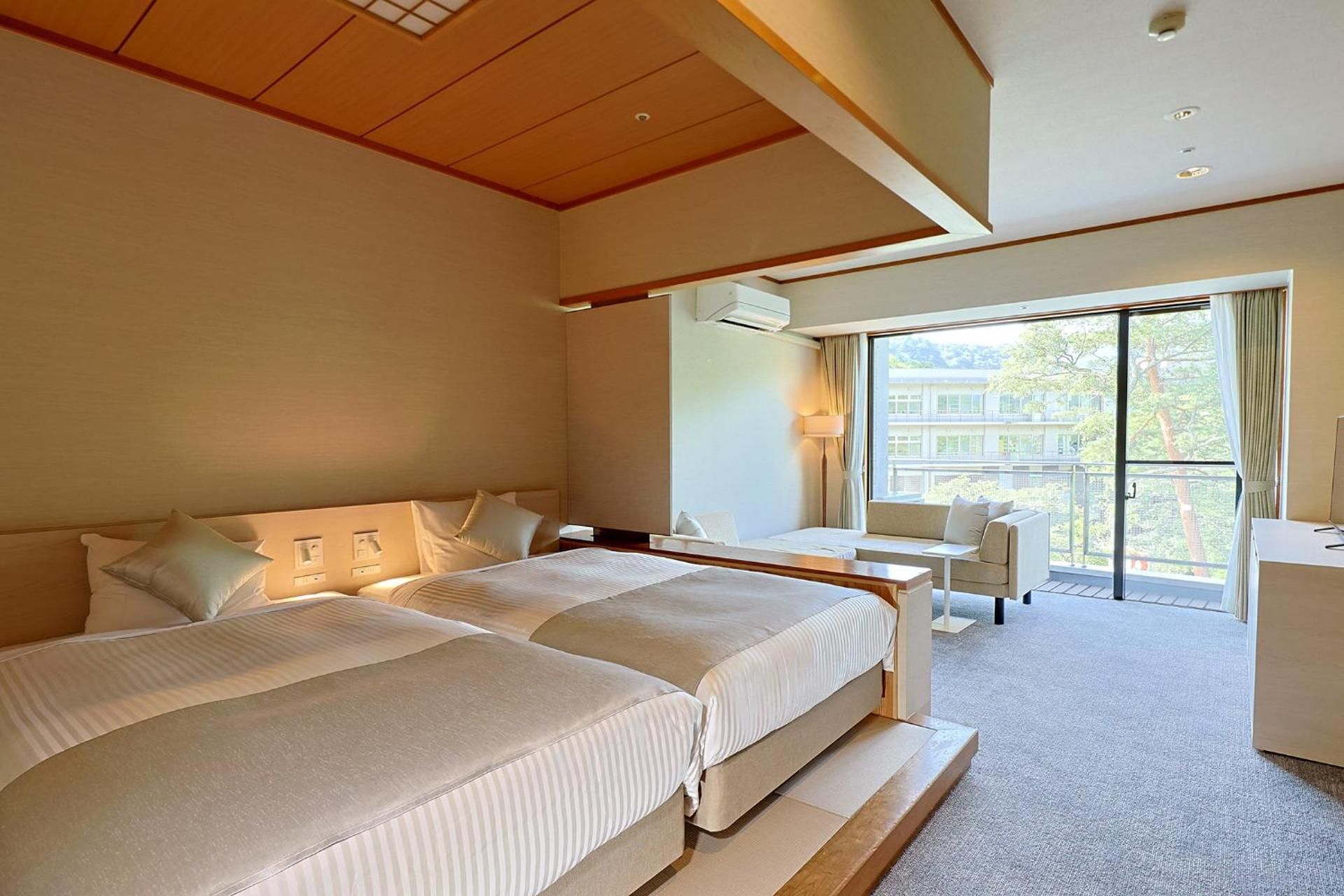 Superior Japanese-Style Twin Beds, Shared Bathroom, Non-Smoking