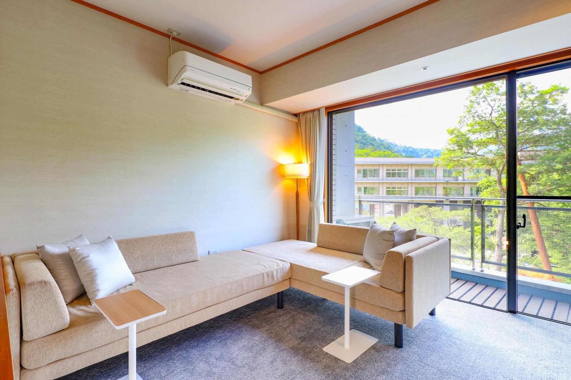 Superior Japanese-Style Twin Beds, Shared Bathroom, Non-Smoking
