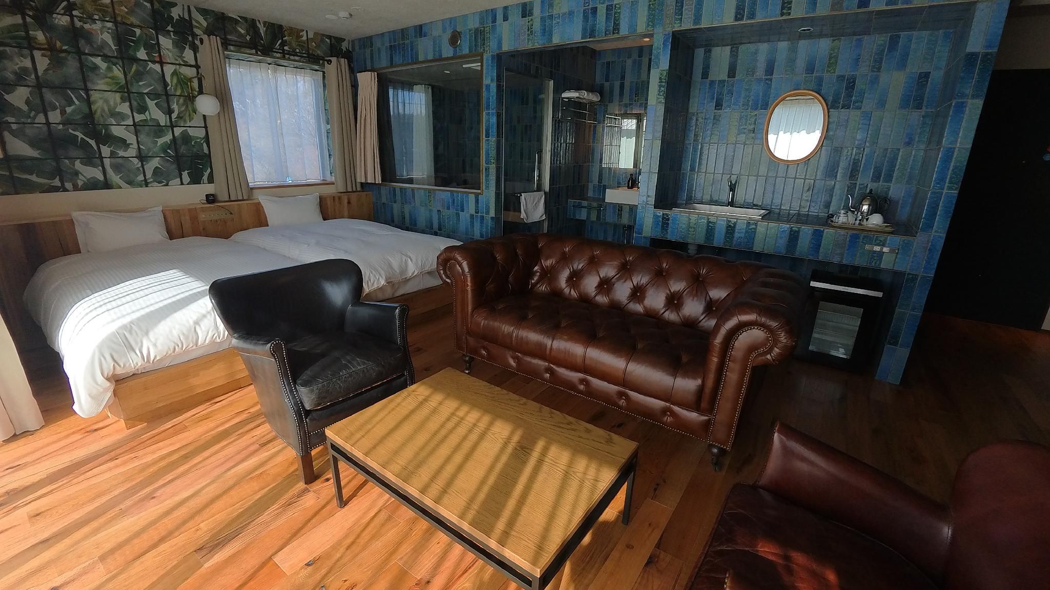 Deluxe - 2 Beds with Balcony