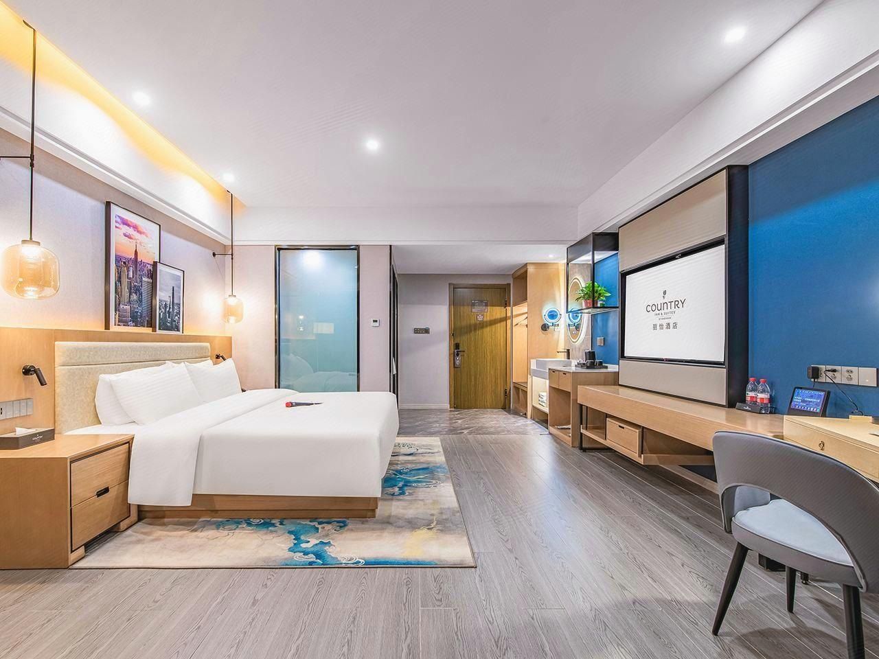 WH - 1 Bed Room with City View