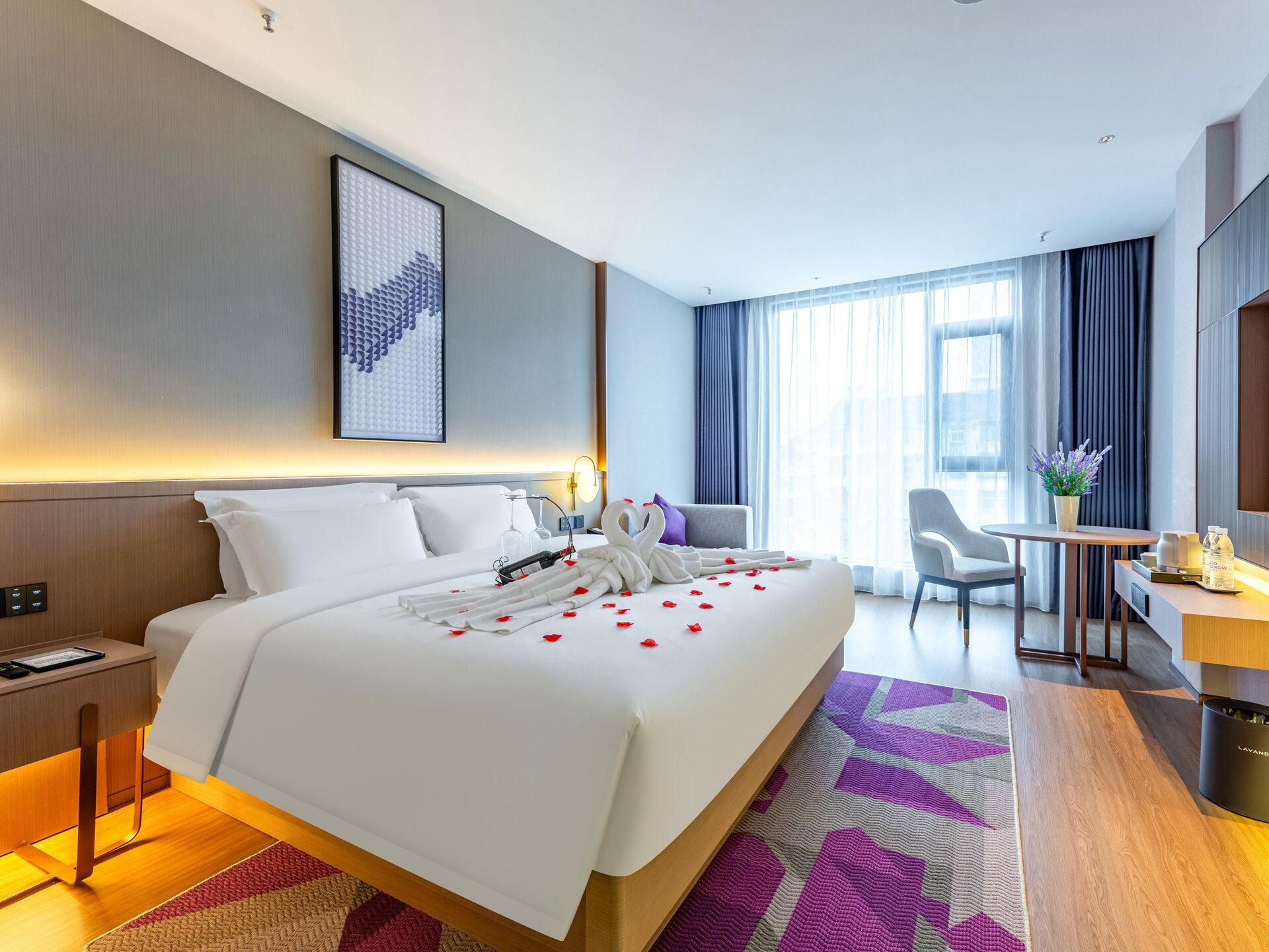 WH - Youxiang Romantic Room