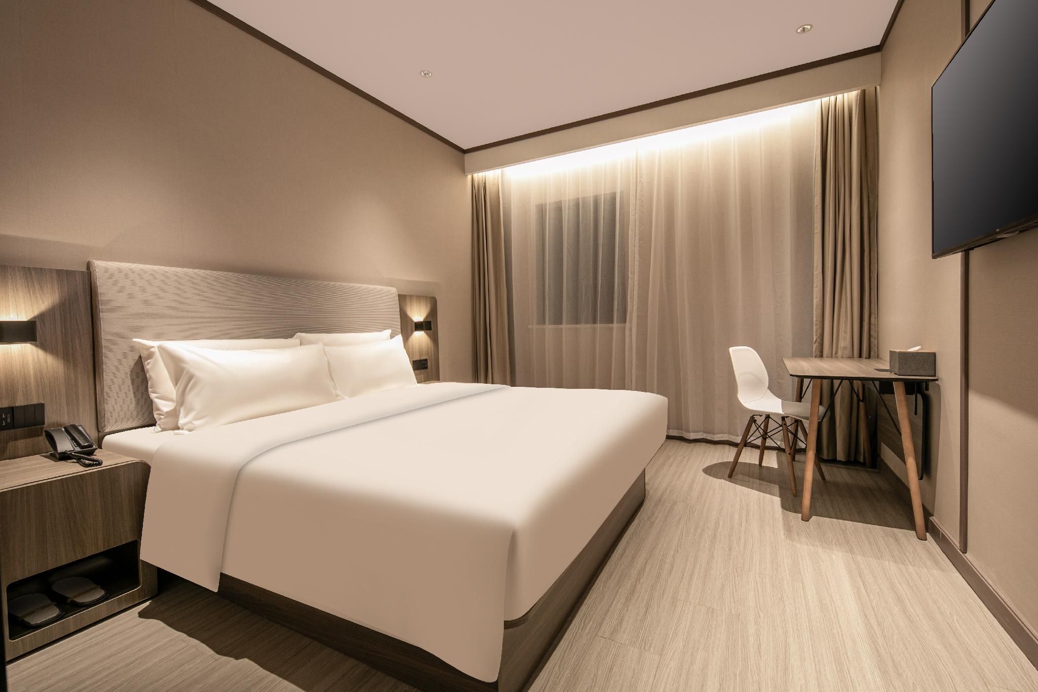Huazhu - Superior BedRoom