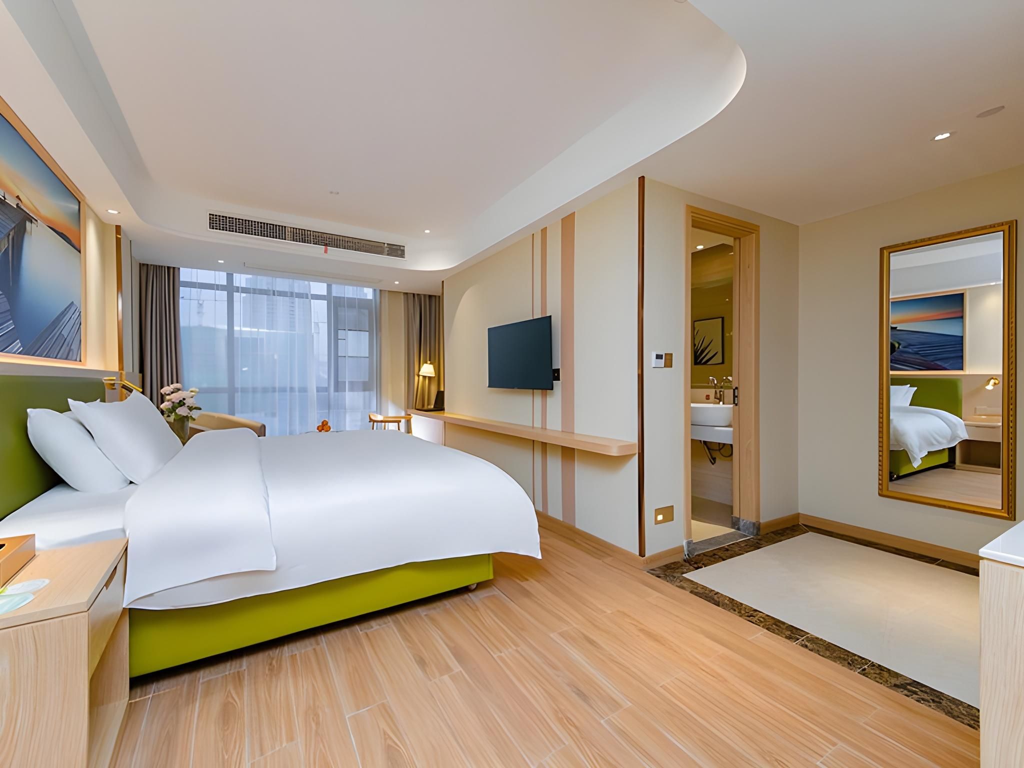 Business King Room
