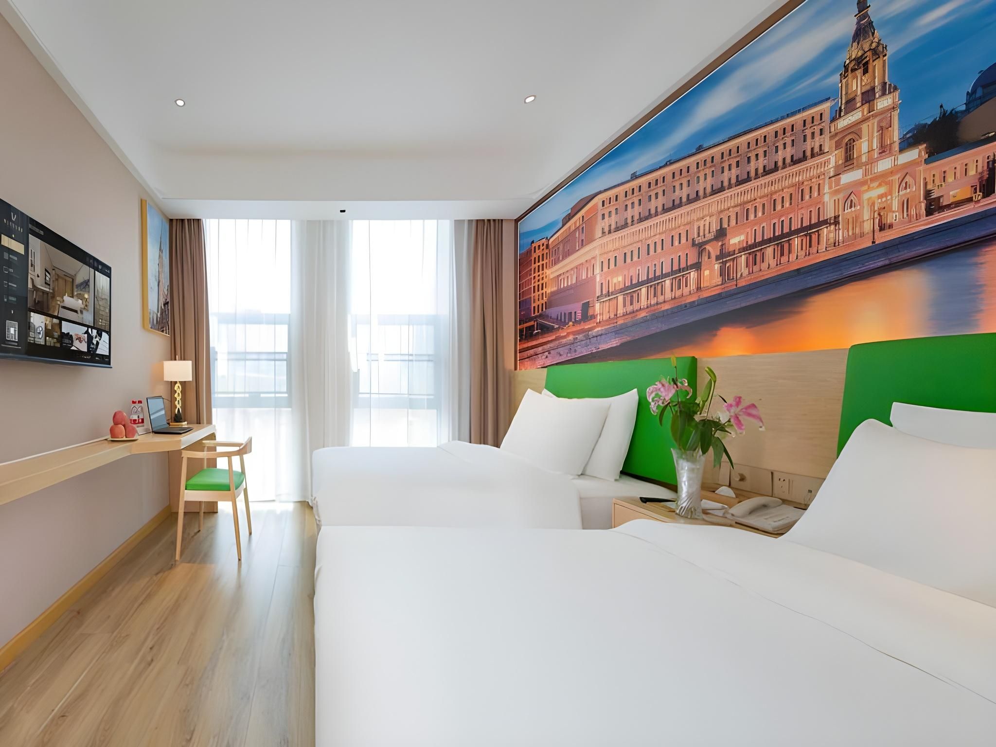 WH - Deluxe Room Twin
