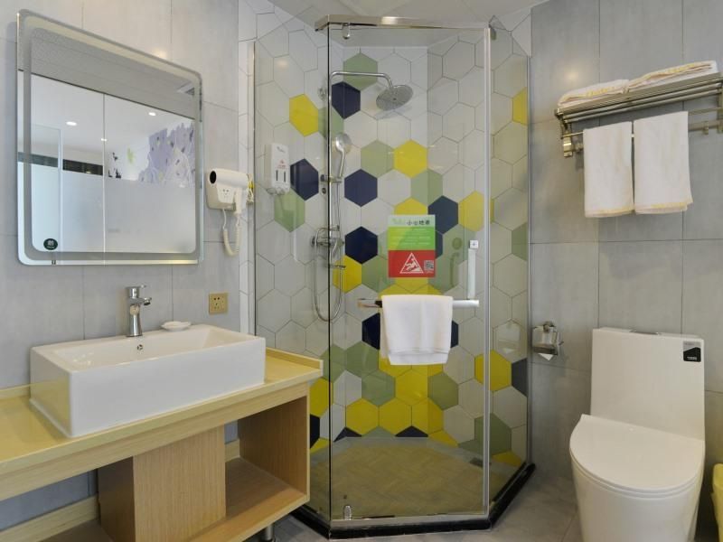 Twin Business Room