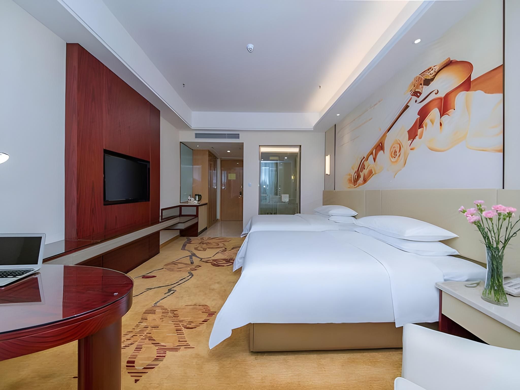 WH - Deluxe Room Twin