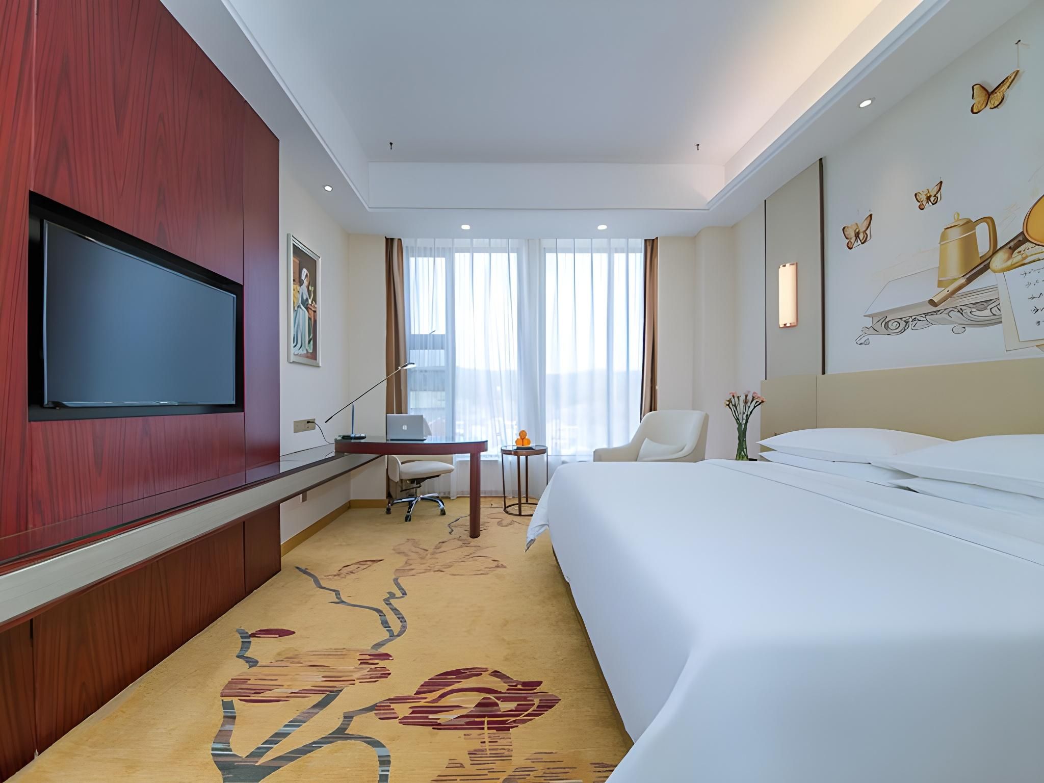 Business King Room