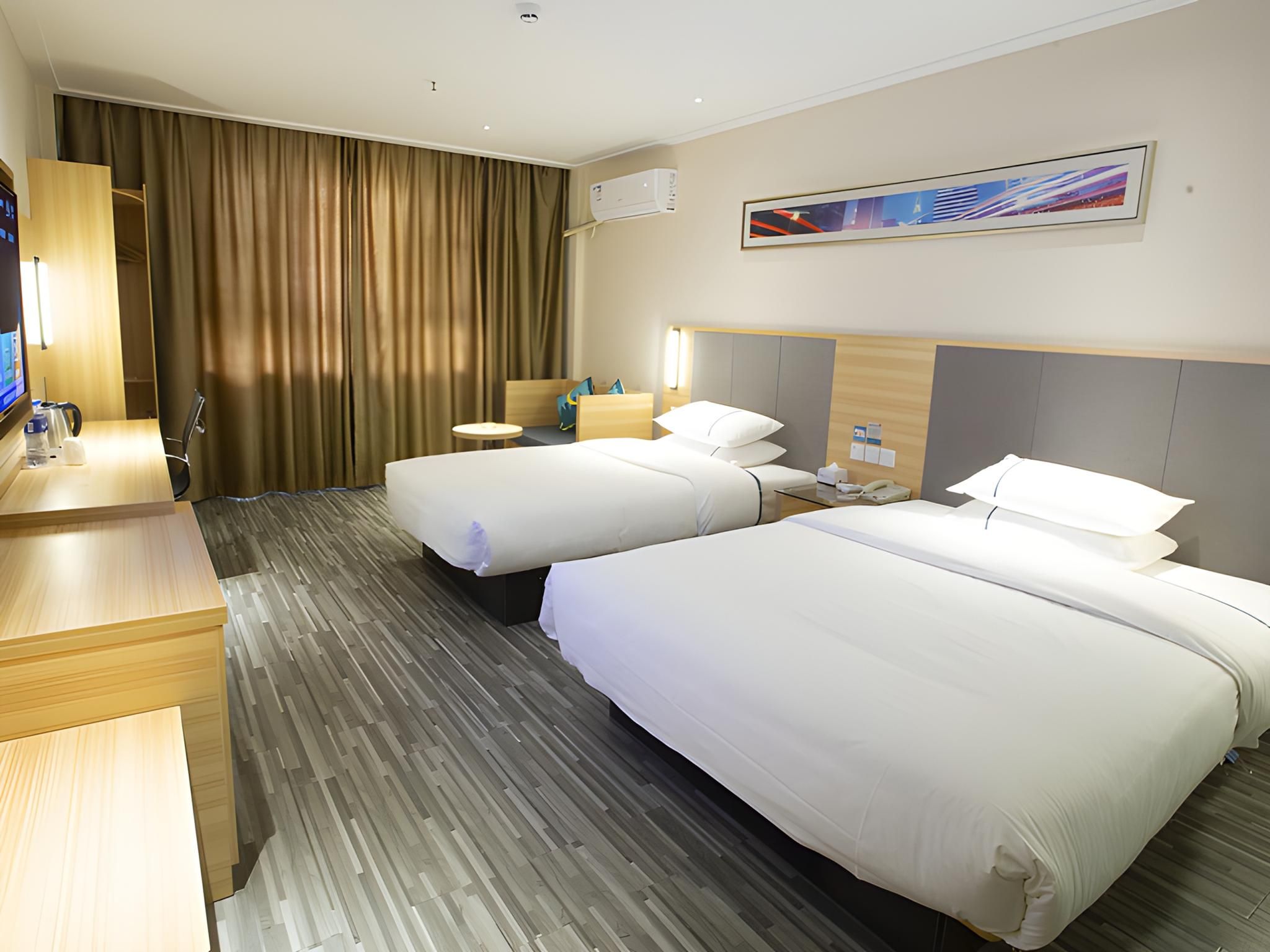 Select Twin Room