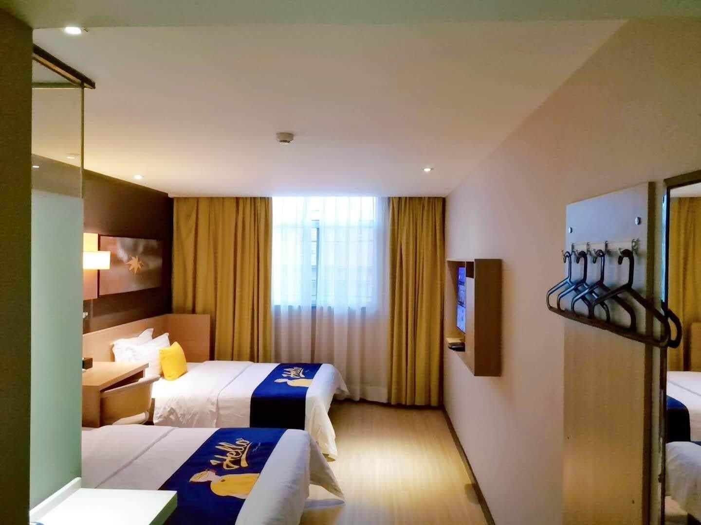 Select Twin Room